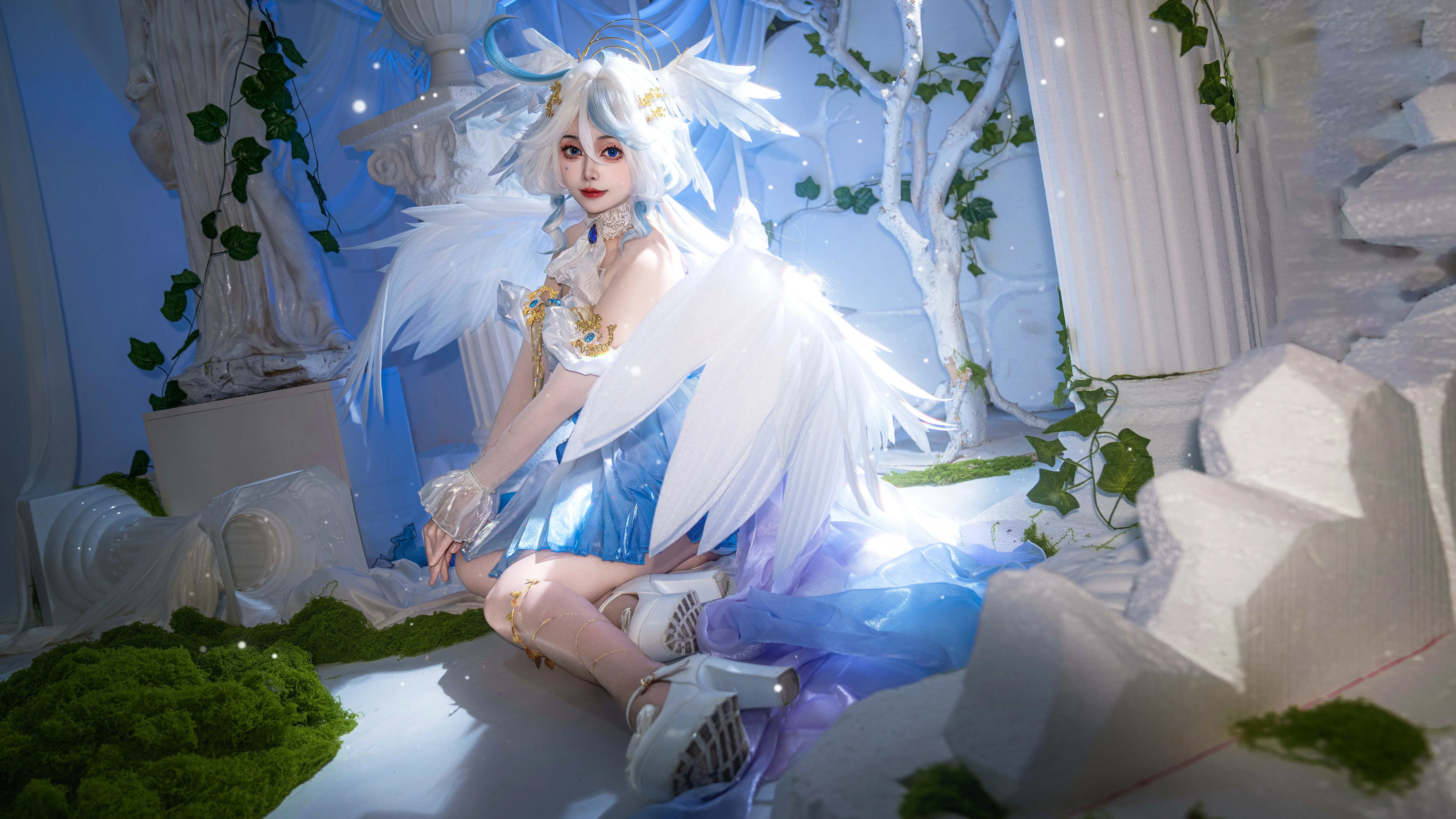 [Focalors Cosplay] Genshin Impact Hydro Archon's Sacred Hymn Form Photoshoot - Image 7