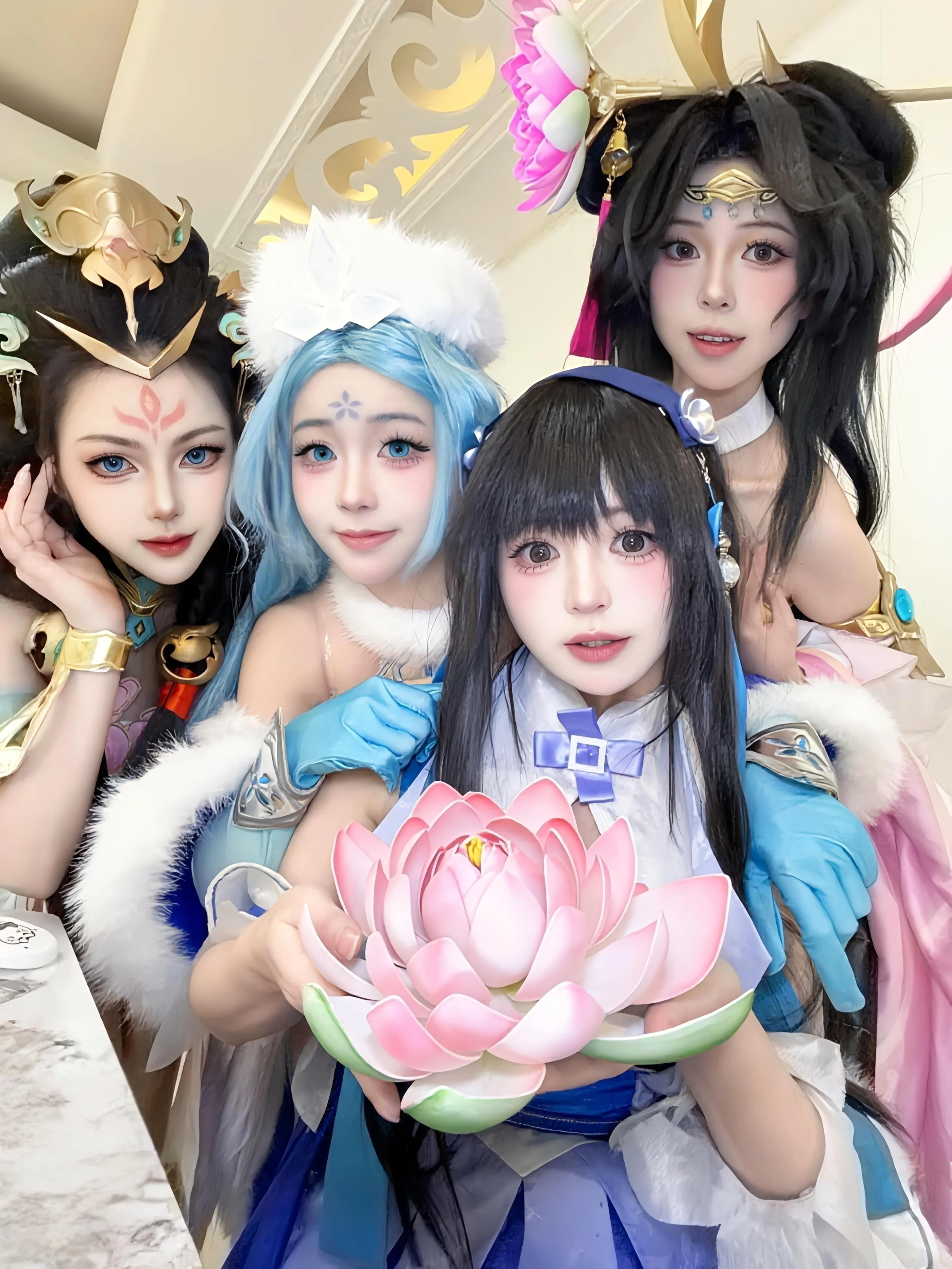 【王者荣耀四美cos】从成都到自贡，累并快乐着的灯会打卡行