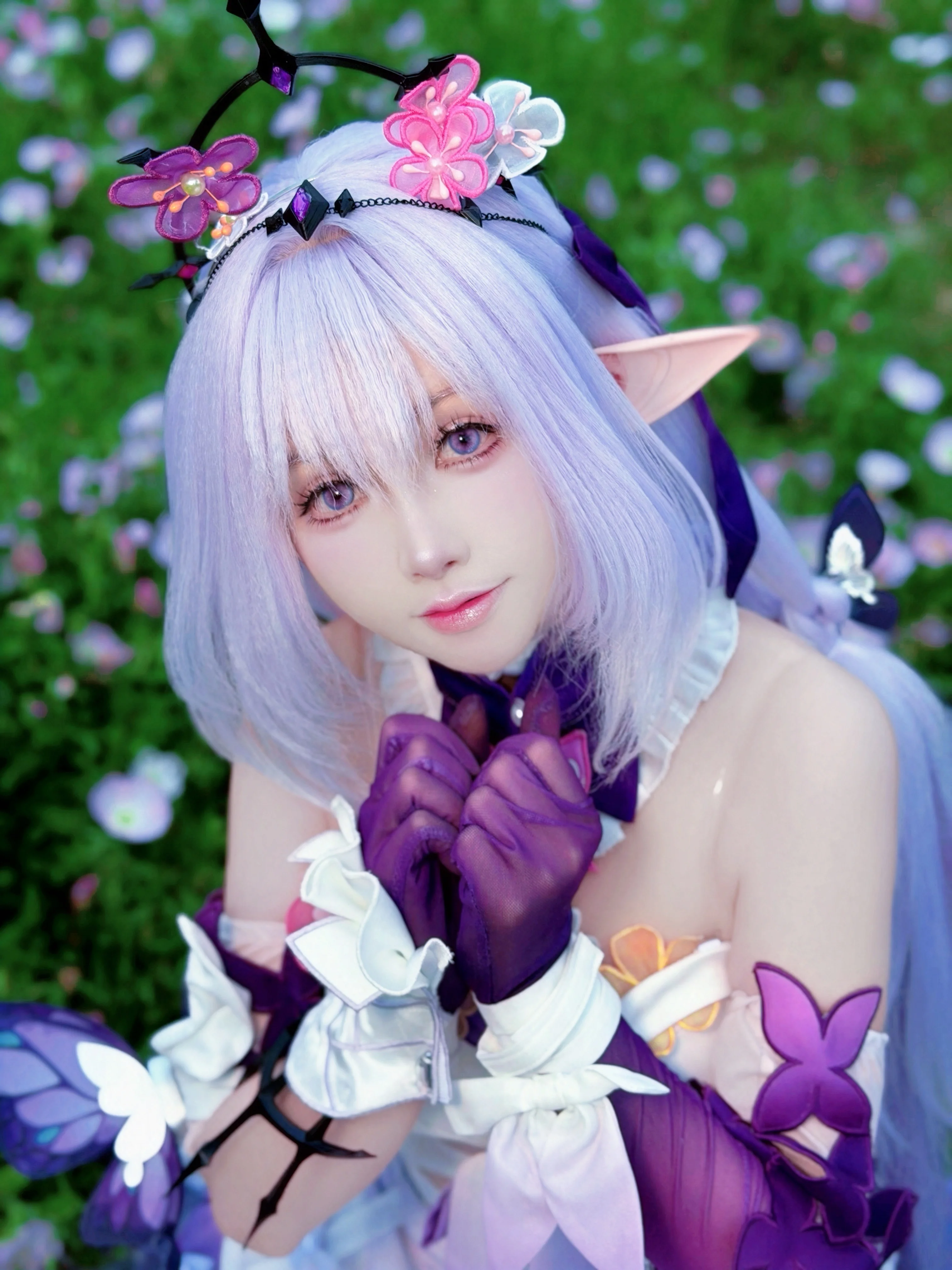 【遐蝶cos】月见草花丛中的精灵，崩坏星穹铁道的温柔瞬间