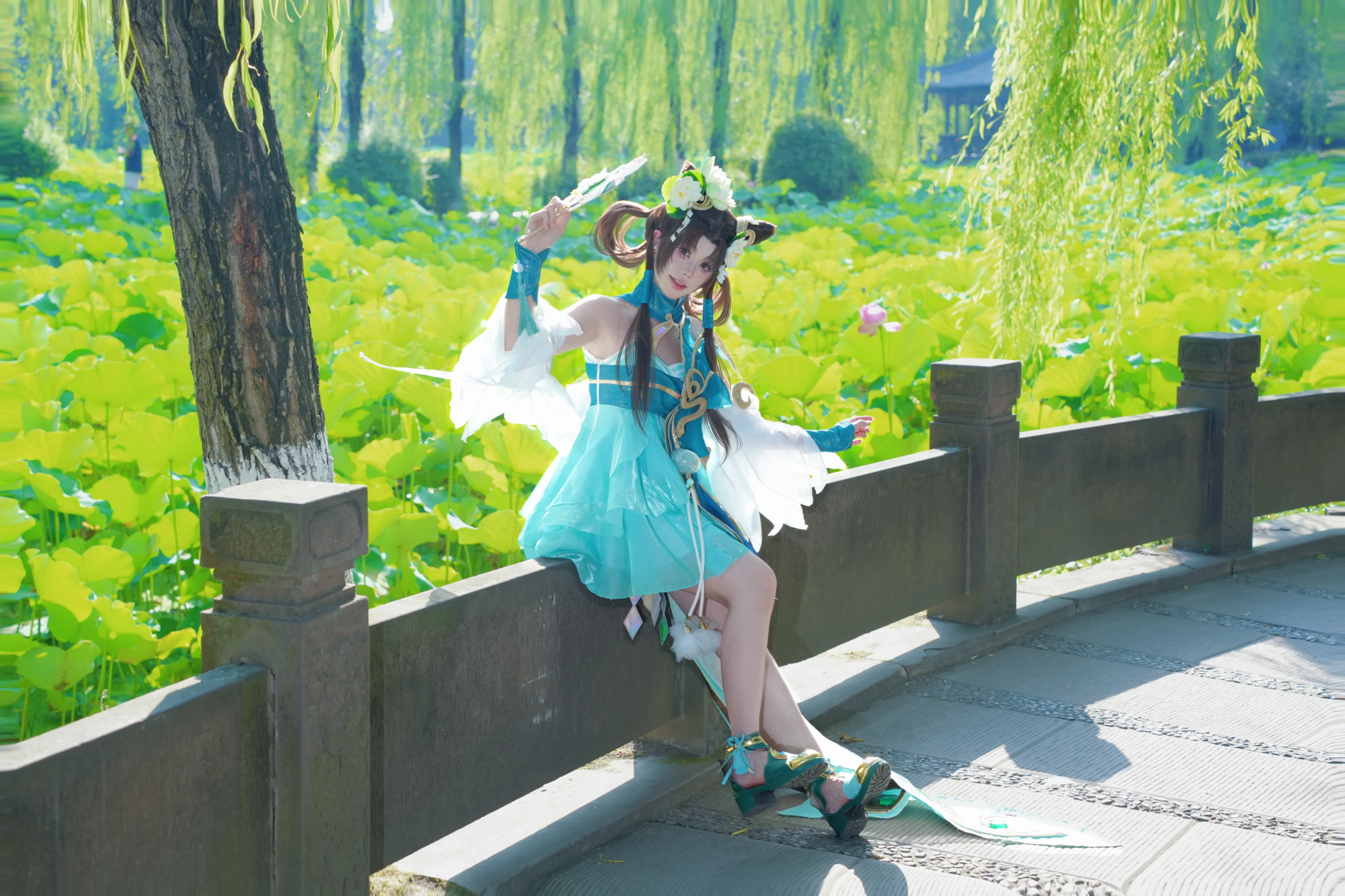【小乔cos】王者荣耀桂湖公园里的夏日青蛇 - 第 3 张