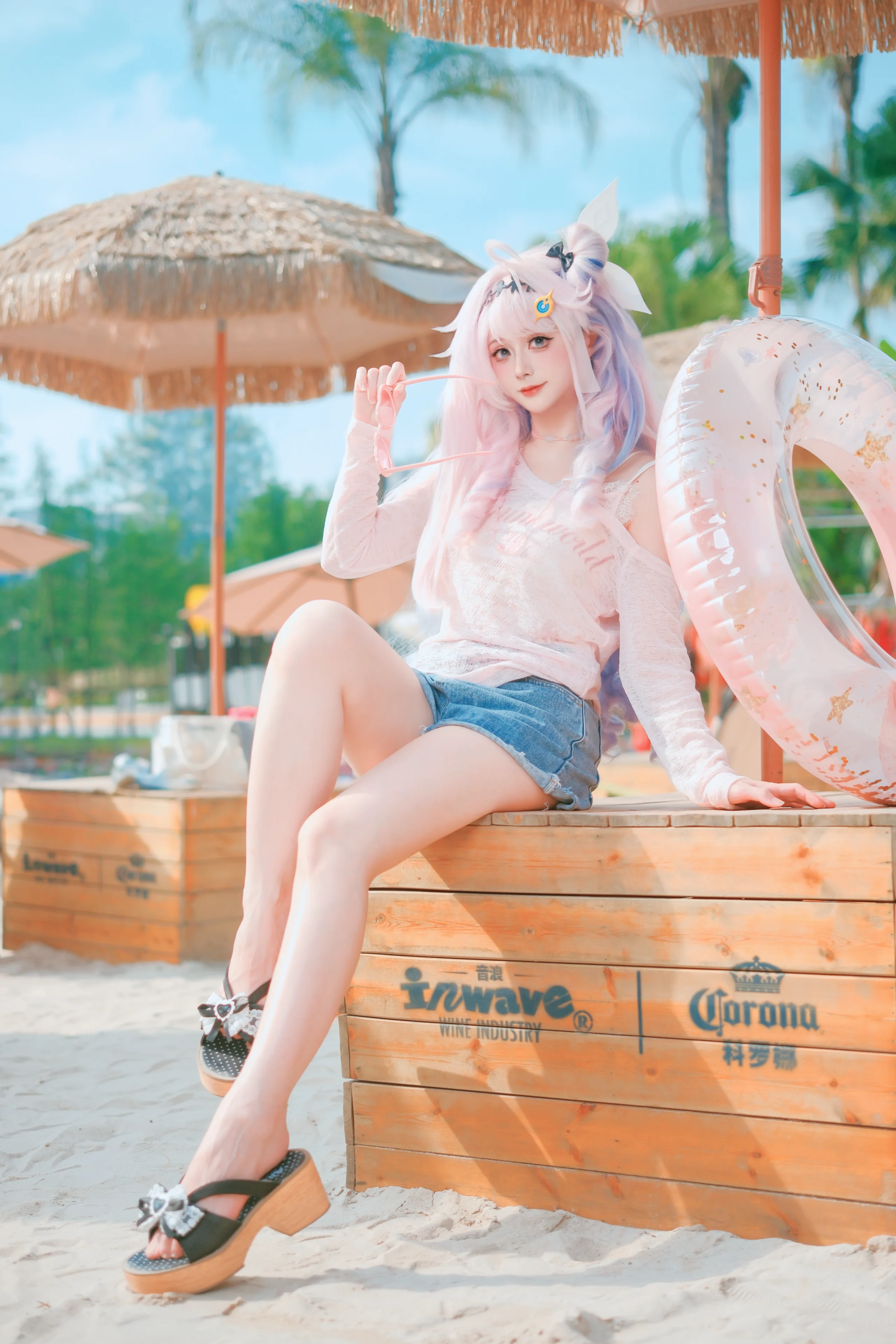 【达妮娅cos】鸣潮夏日限定，和娅娅一起泡在清凉泳池里 - 第 3 张