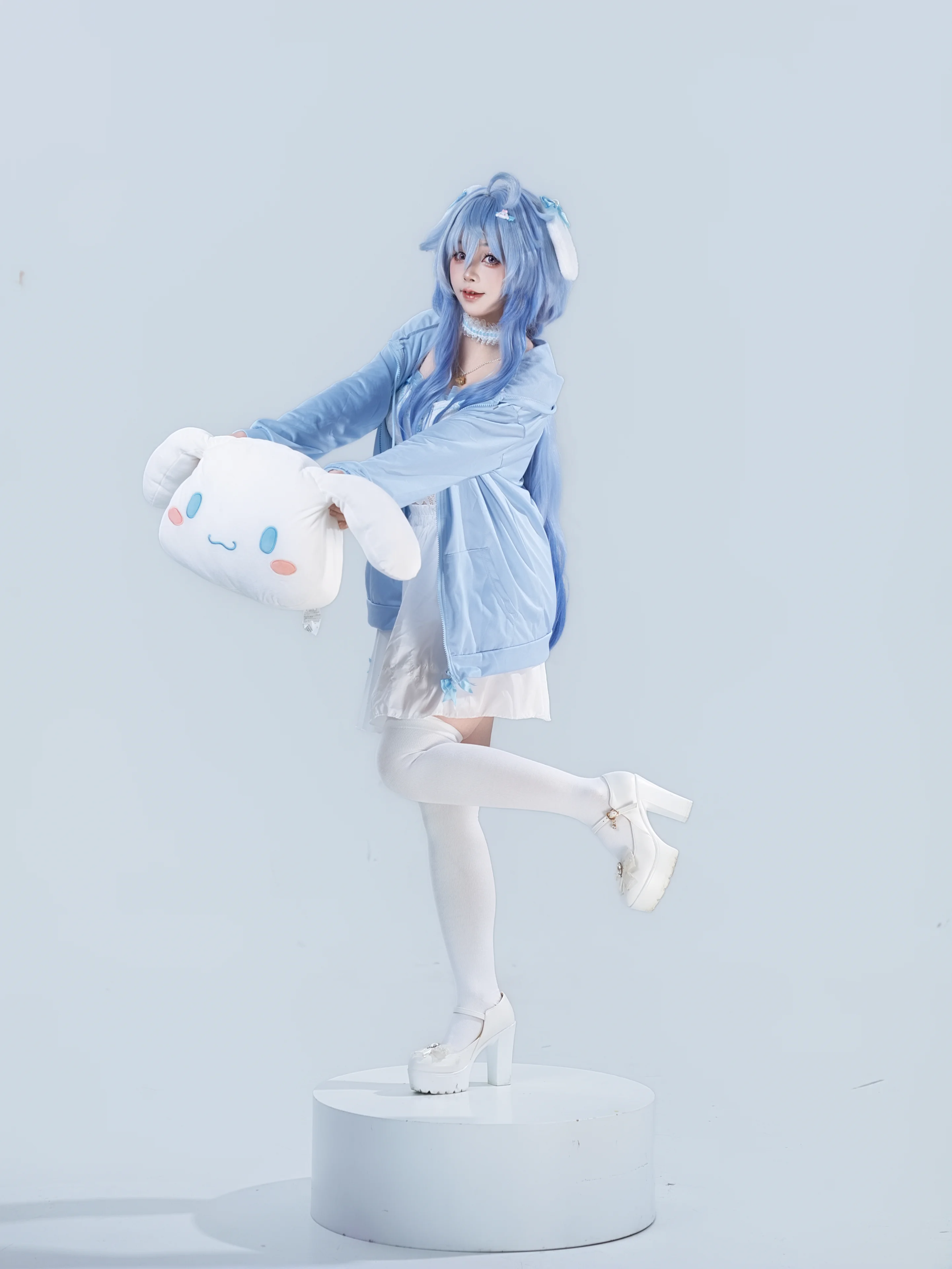 原神甘雨玉桂狗同人cos，三年前的清爽动作参考 - 第 2 张