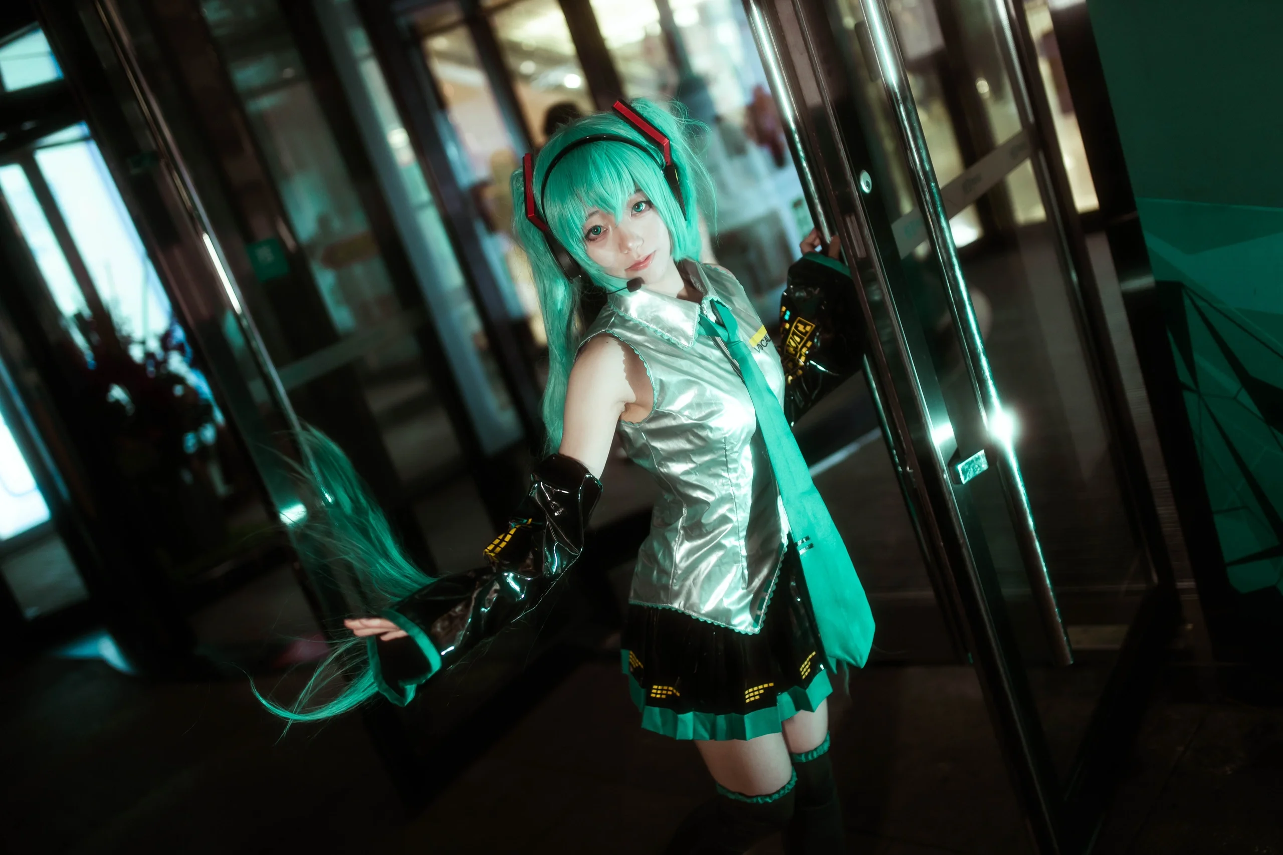 【初音未来cos】VOCALOID的银光与夜色，在这组正片里找回最初的感动 - 第 4 张