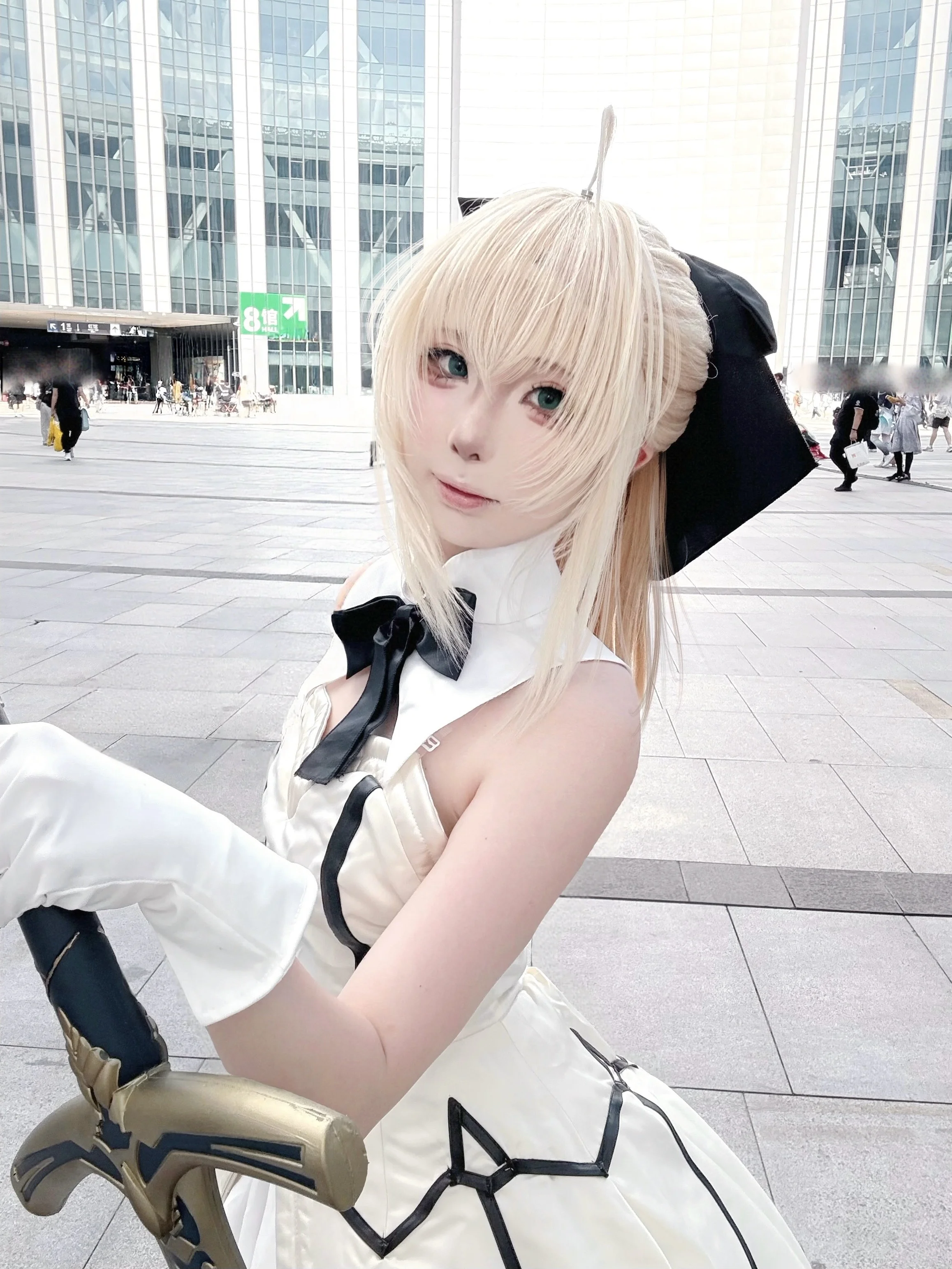 【阿尔托莉雅cos】Fate系列中的白裙剑士外拍记录 - 第 1 张