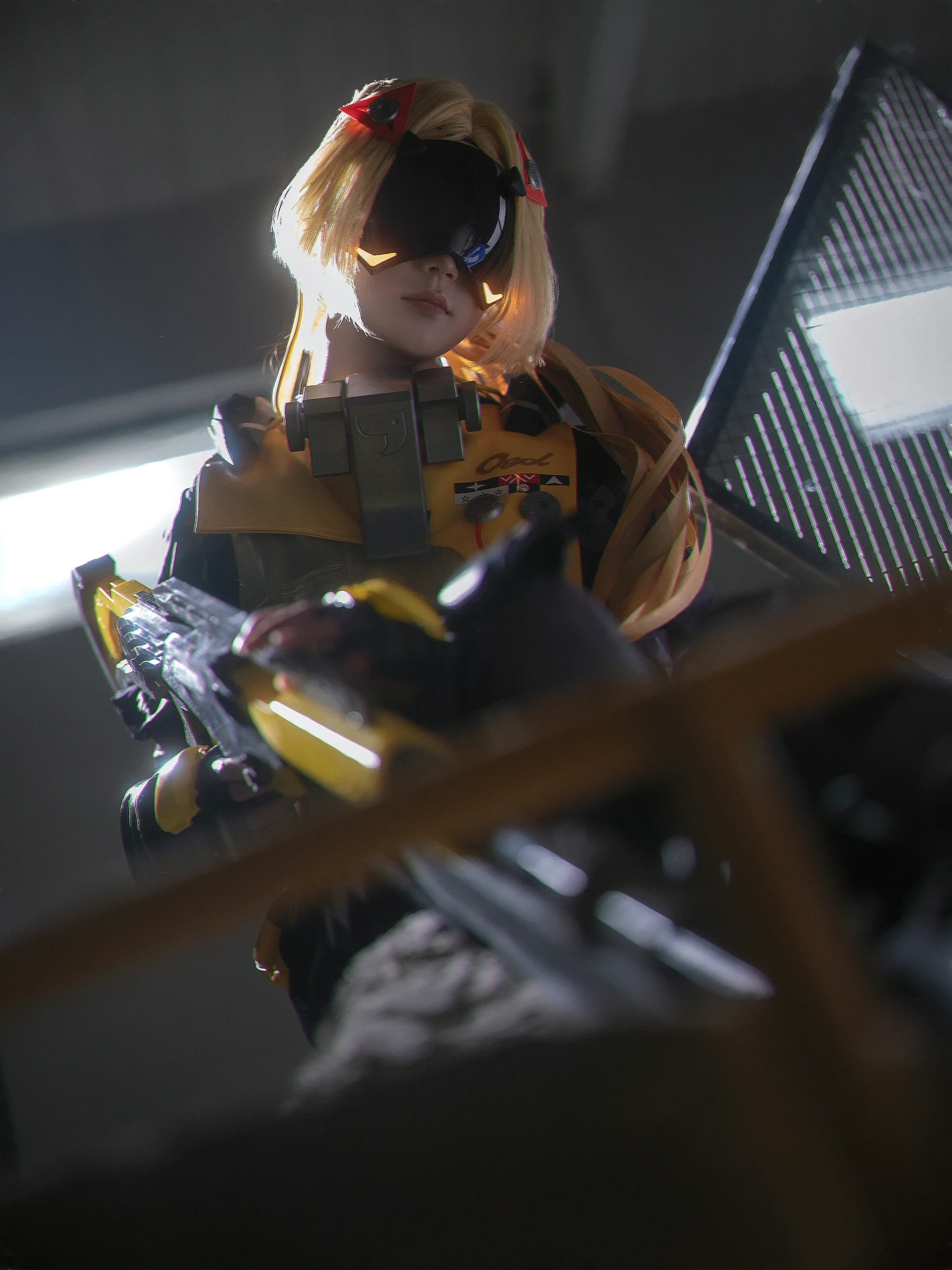 【扳机cos】绝区零扳机正片，这套装备的拍摄感太顶了 - 第 1 张