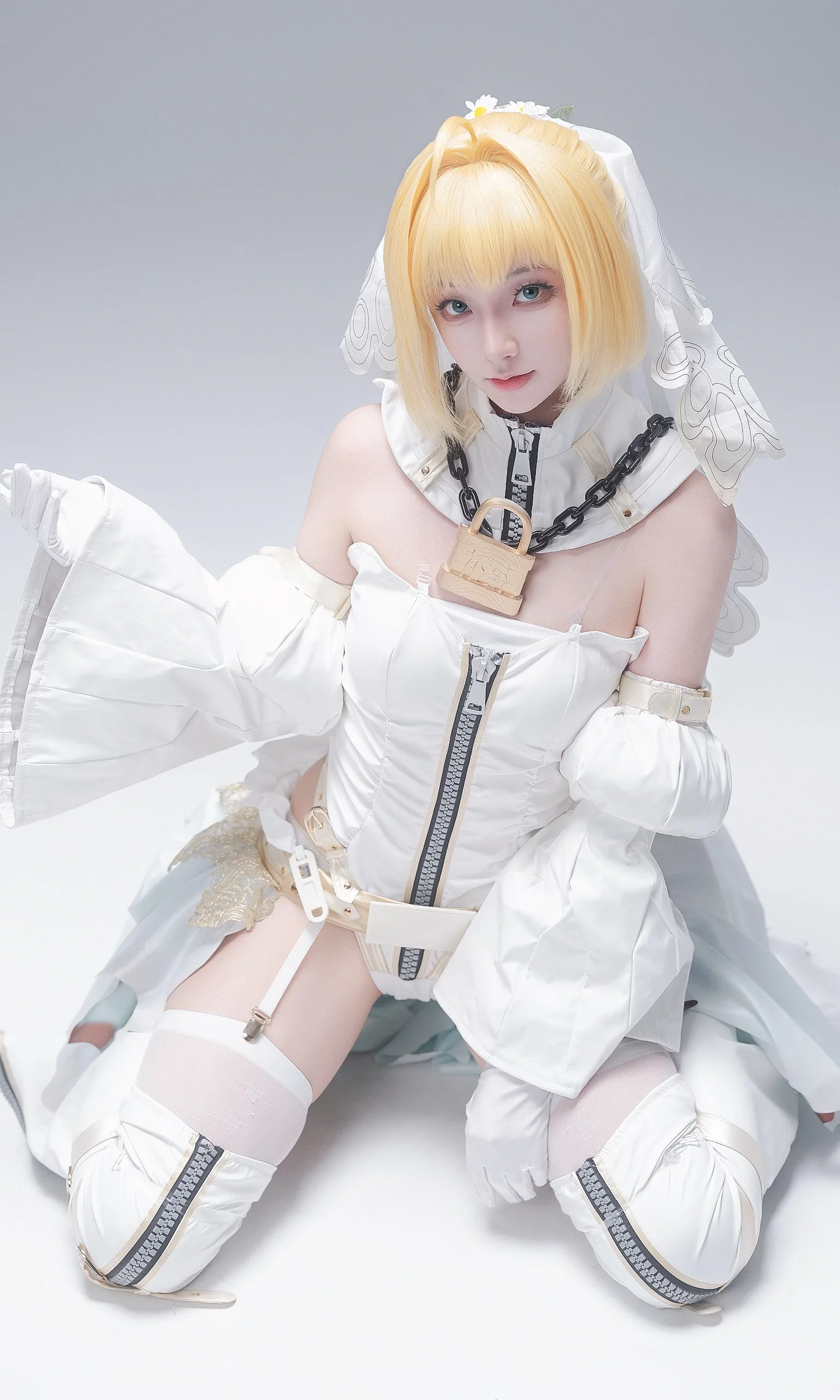 【尼禄cos】FGO里的白铠少女，来一点小小的二次元震撼 - 第 5 张