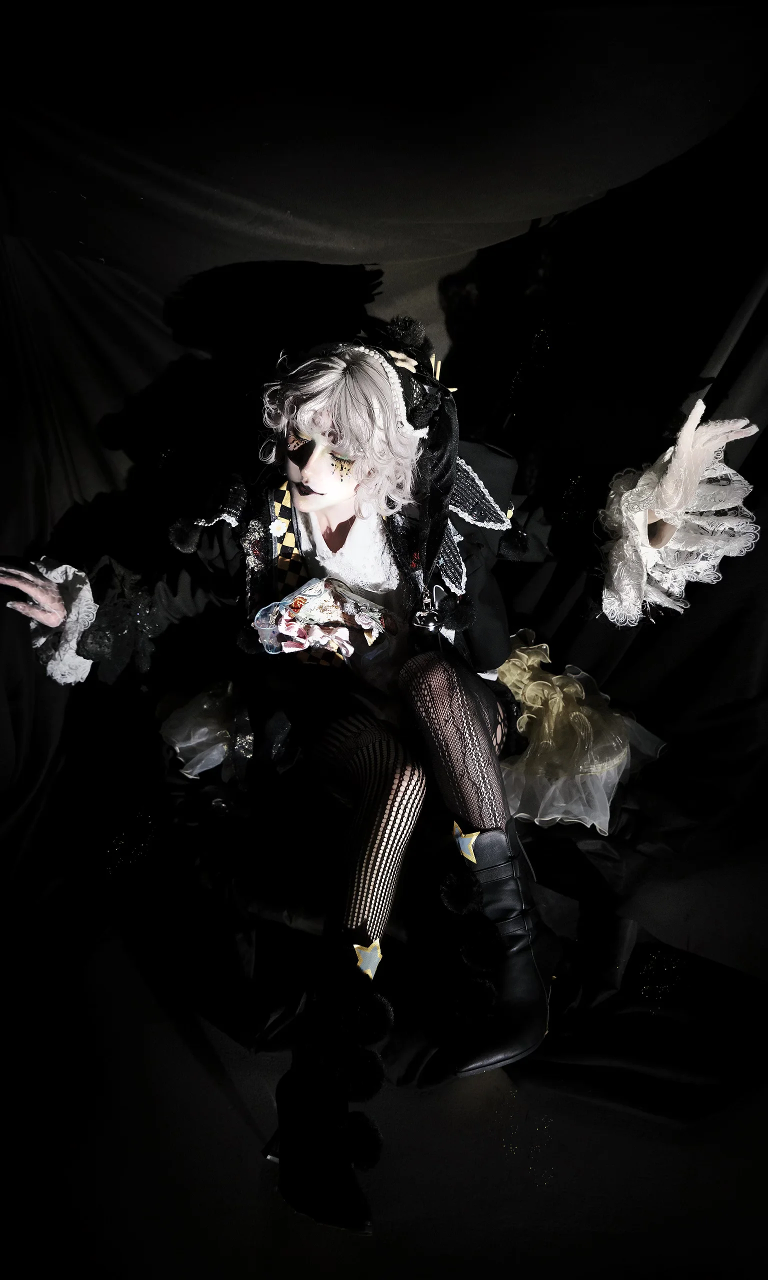 【Mime Cosplay】Identity V, Dark Stage Vibes Straight Out of Camera - Image 2