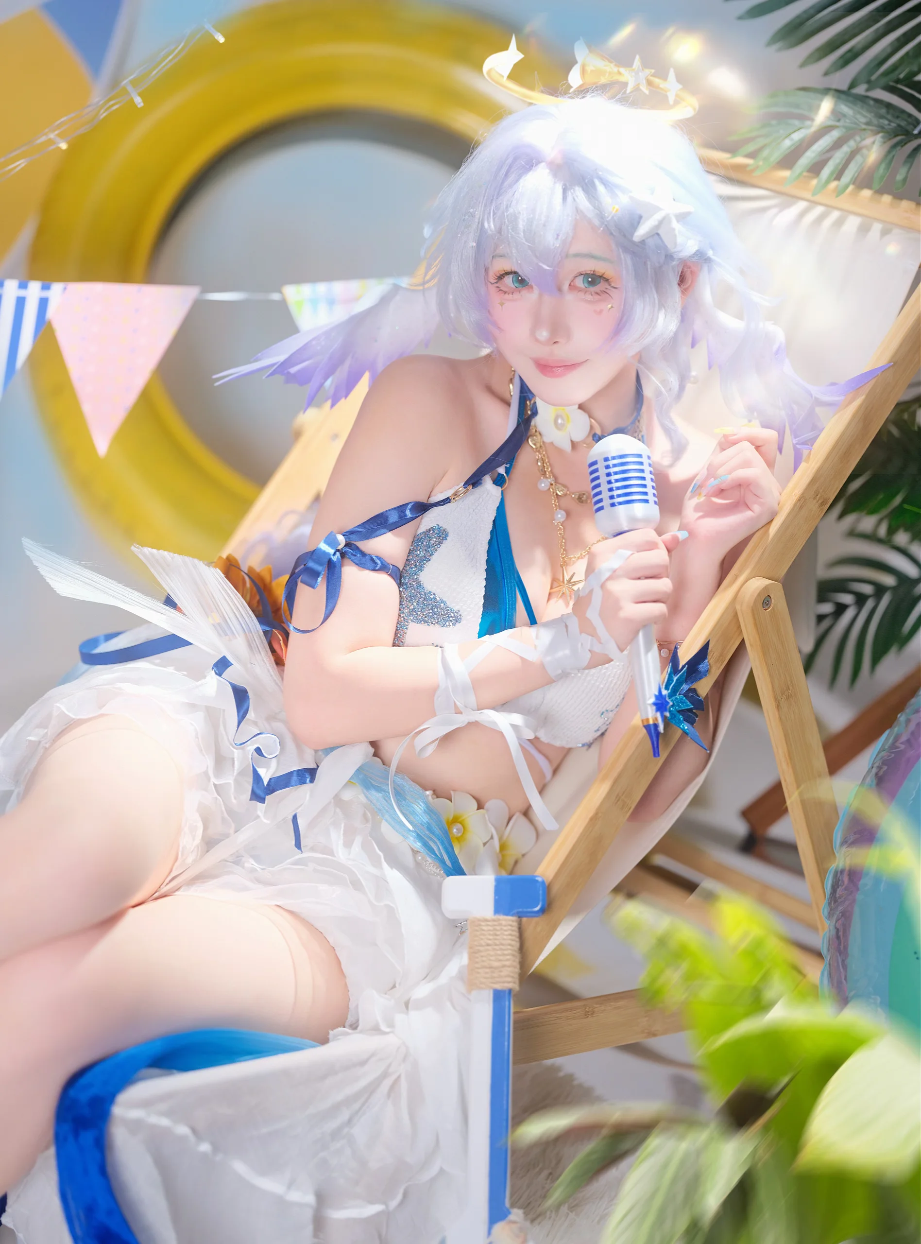 【ロビン コスプレ】崩壊：スターレイル夏のポートレート、陽光きらめく砂浜の小鳥 - 1 枚目