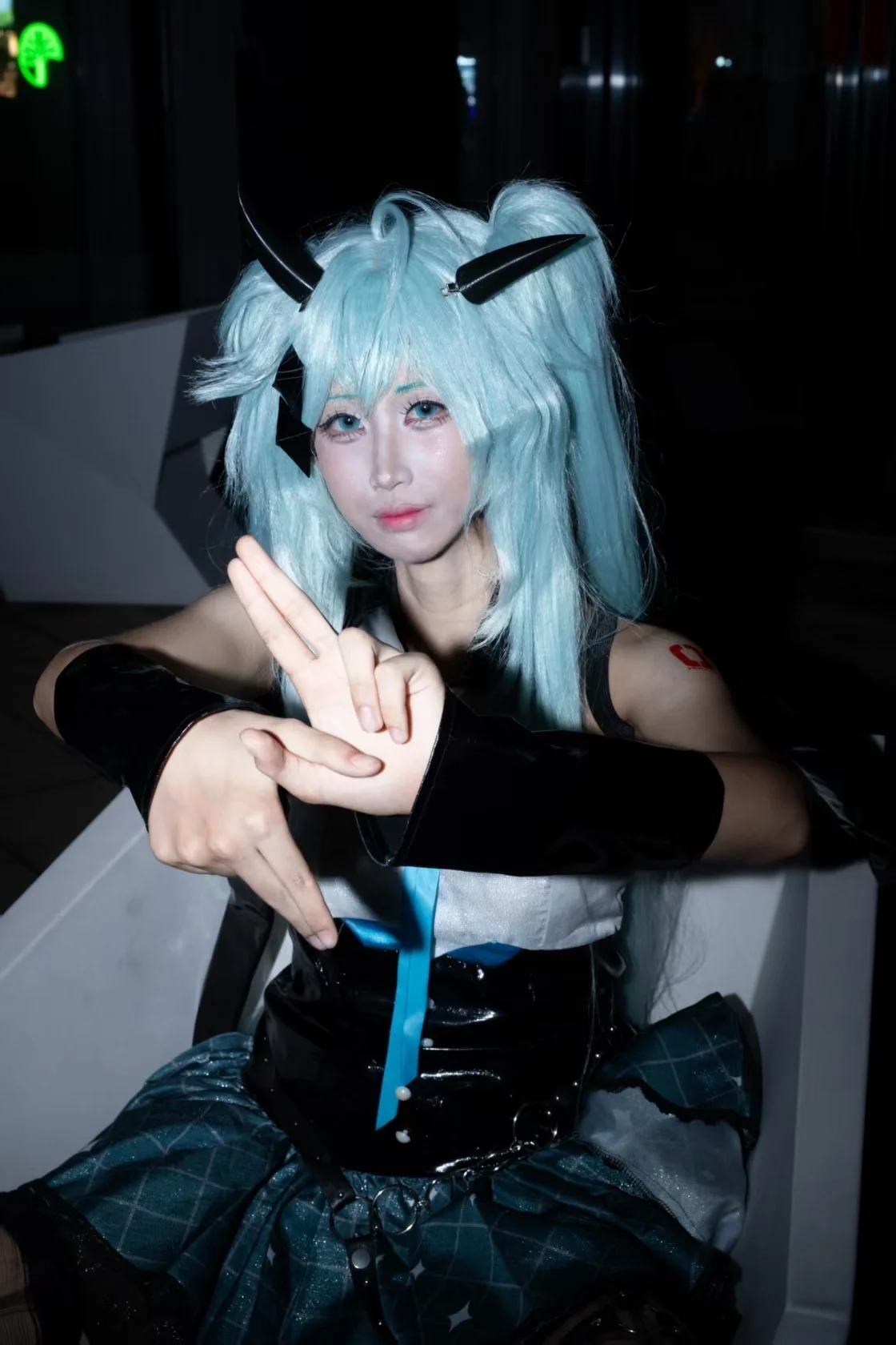 【初音cos】华乔城夜色里的Vocaloid造型细节 - 第 2 张