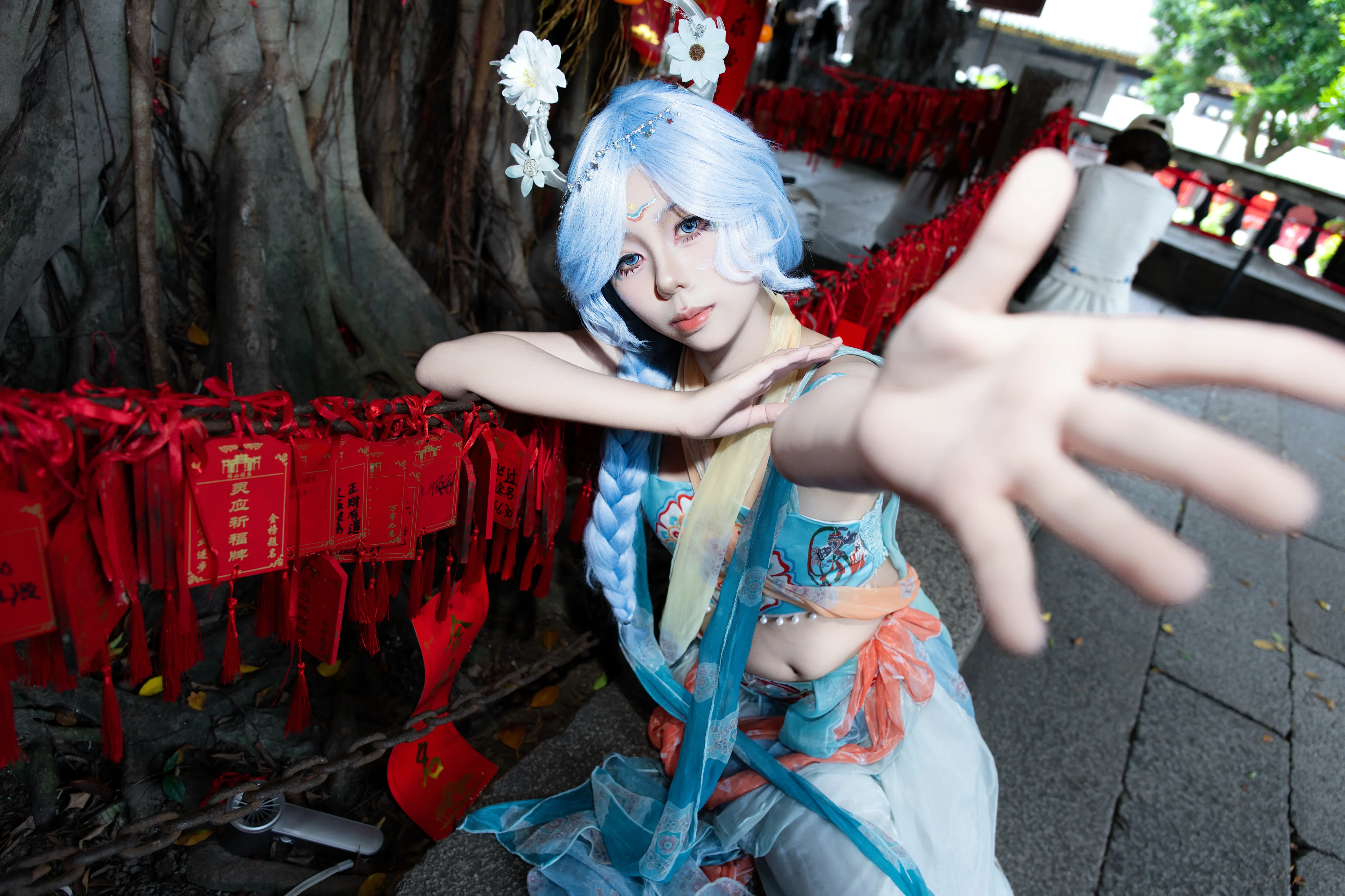 [Priestess cosplay] Blue and White Light and Shadow in the Ancestral Temple - Image 6