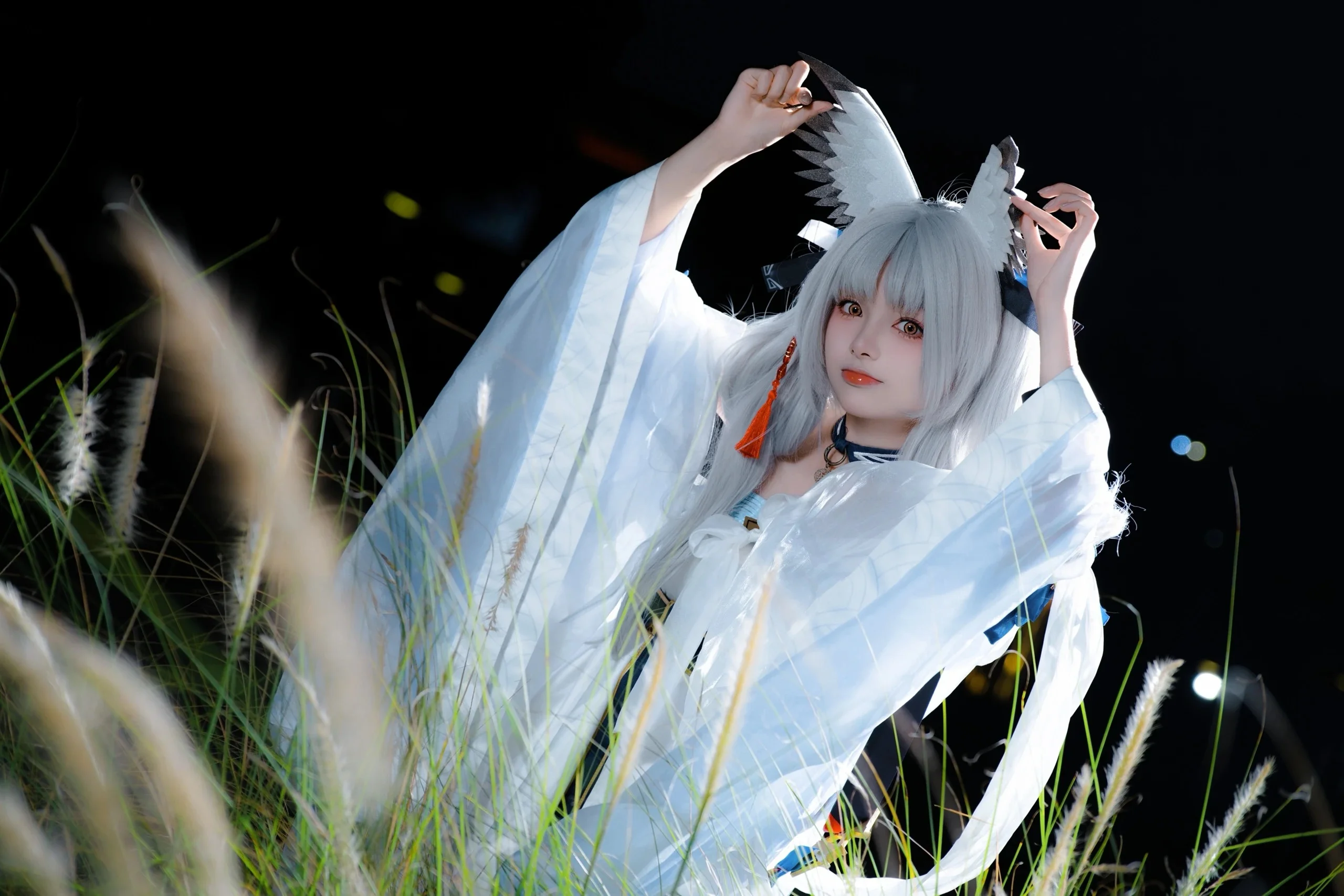 [Ptilopsis Cosplay] Arknights "Touching the Clouds": Grassland & Red Moon Night Outdoor Shoot - Image 2