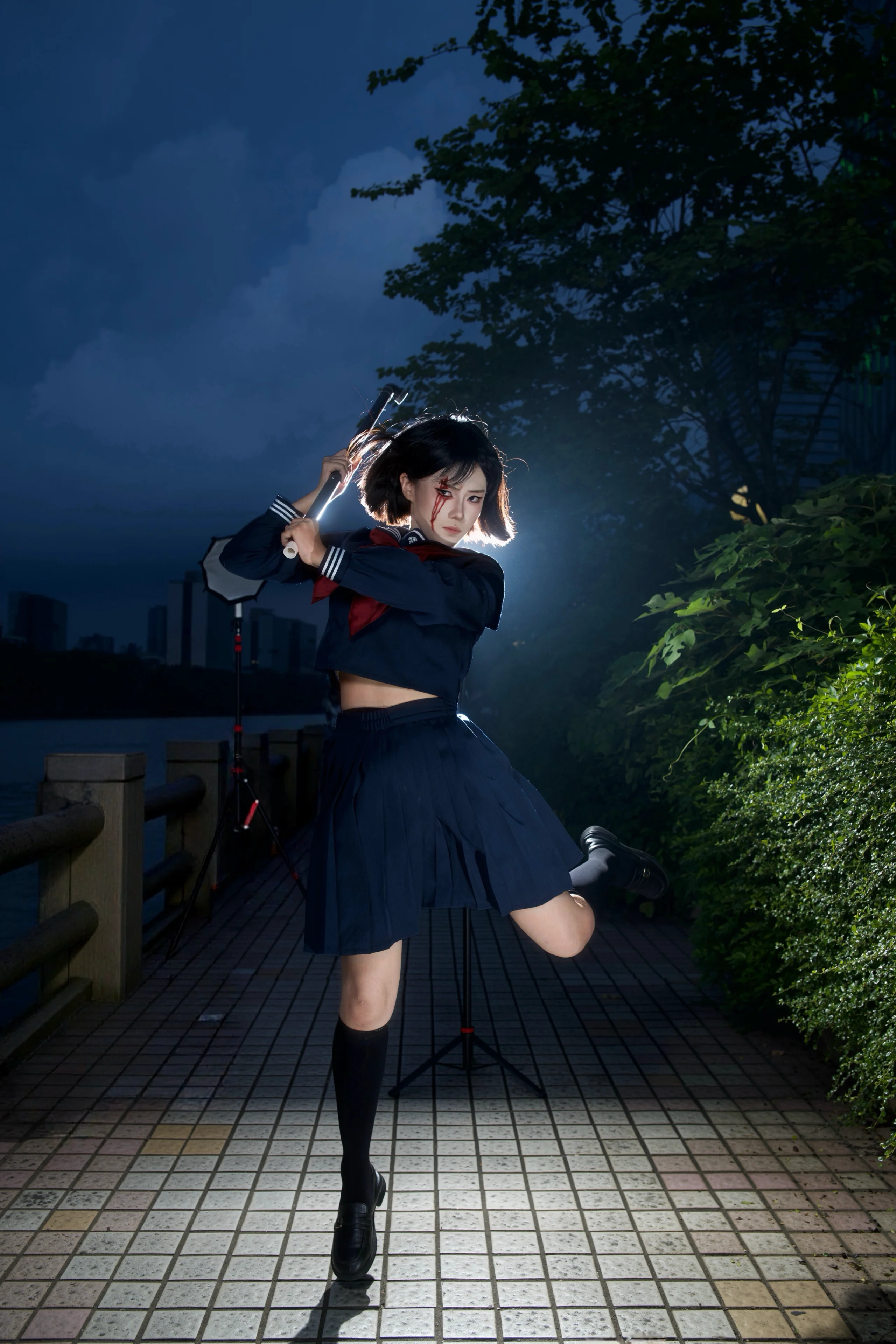 【深水雏子cos】广州萤火虫夜拍，手持管道武器释放角色张力