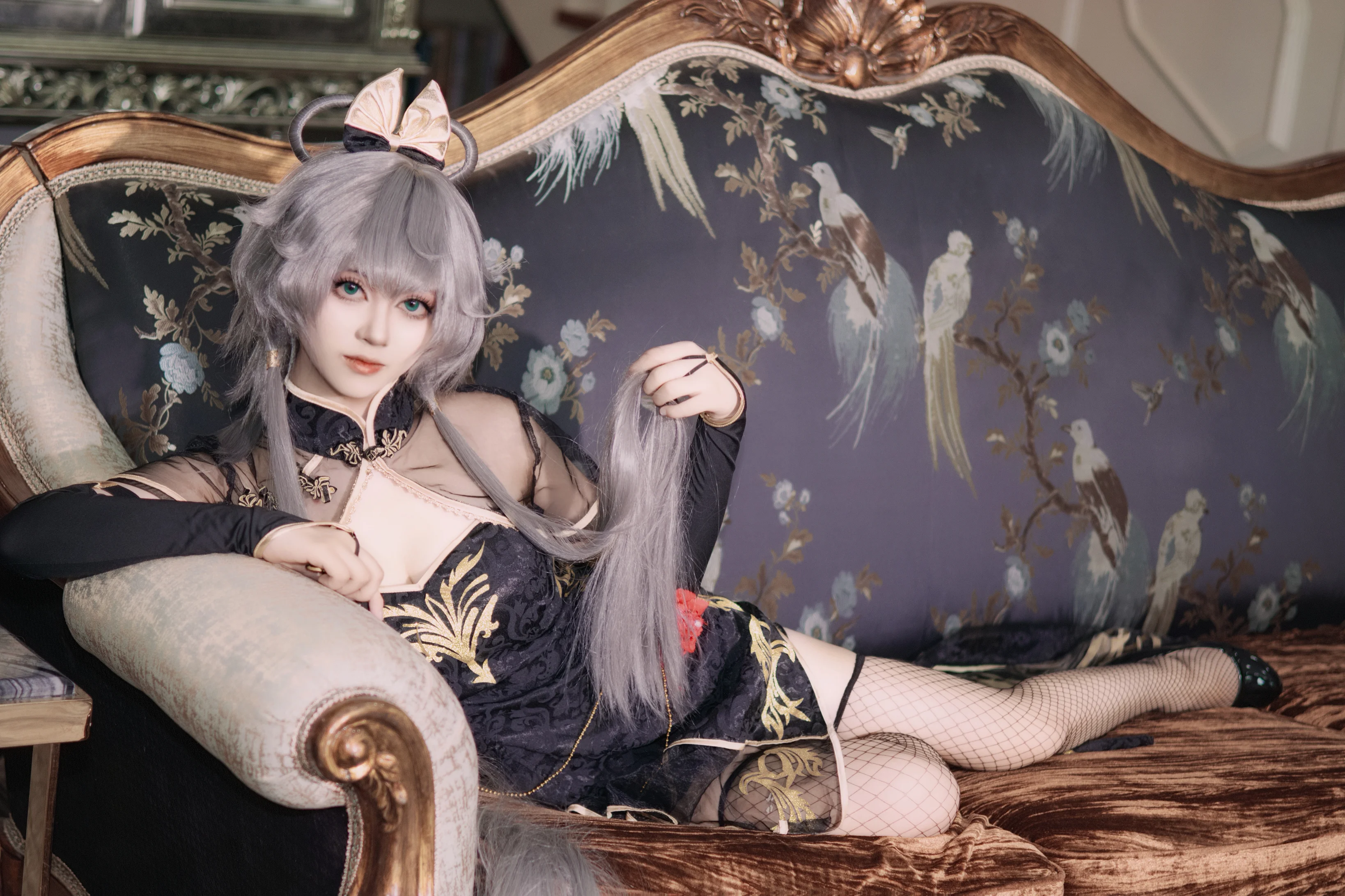 [Luo Tianyi Cosplay] A Vintage Gothic Style Interpretation of the Caged Bird - Image 3