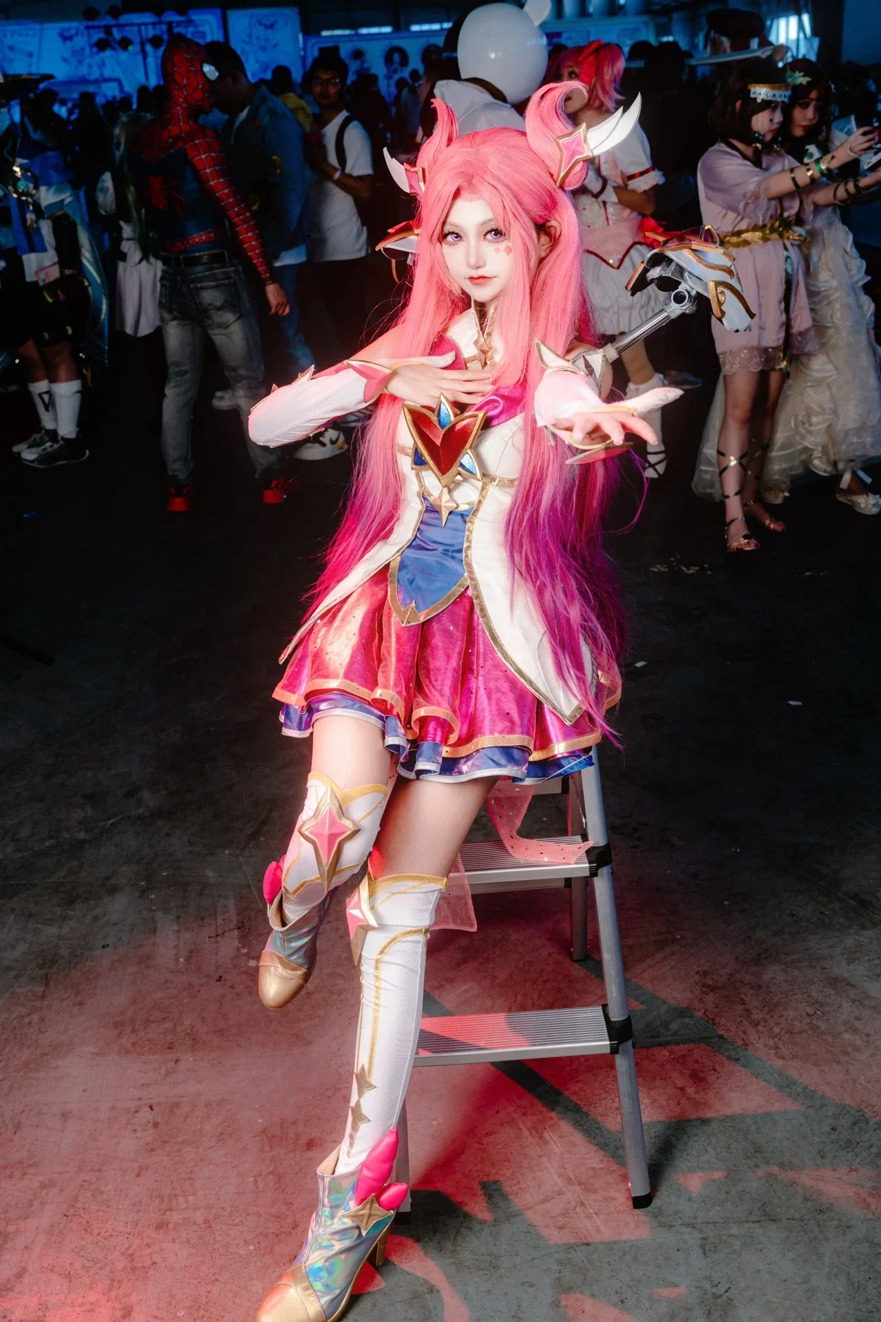 【星之守护者卡莎cos】特别的星光，在漫展尽情闪耀 - 第 7 张