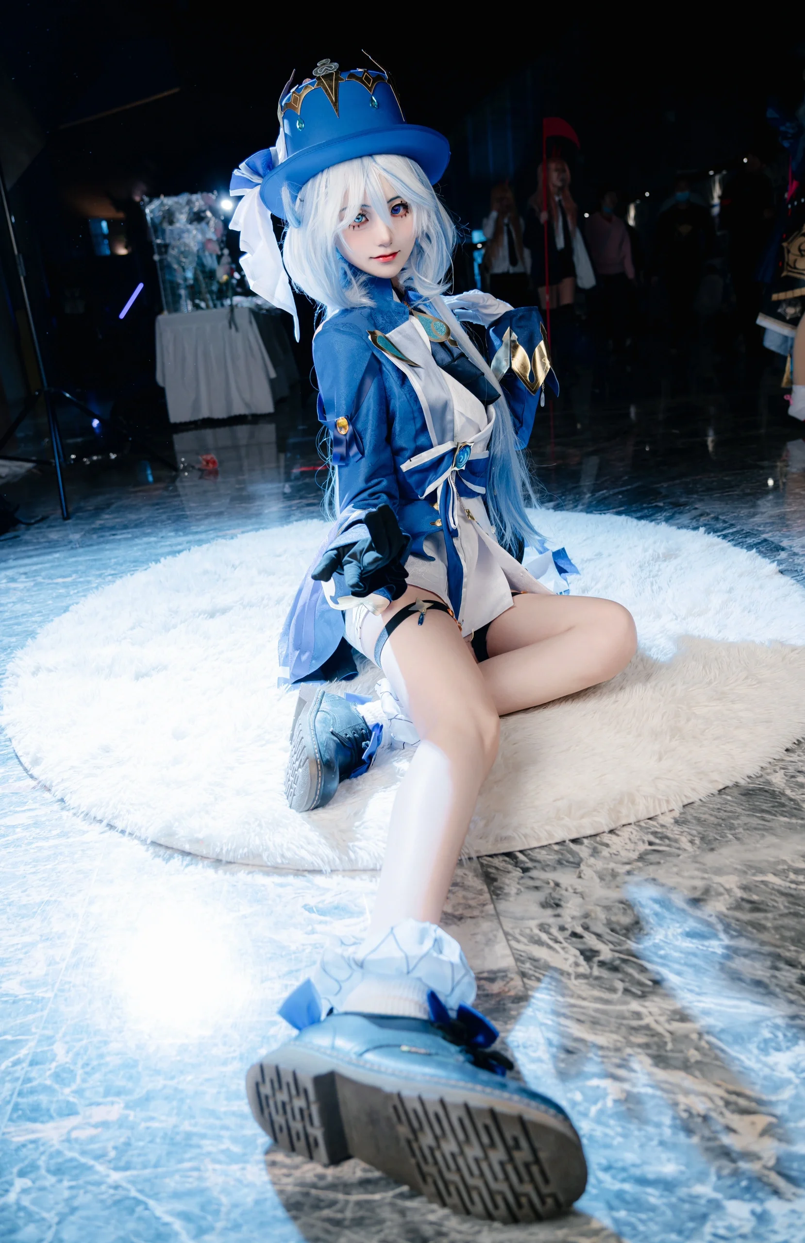 【芙宁娜cos】原神水神降临，镜头下的凡人之躯比肩神明 - 第 5 张