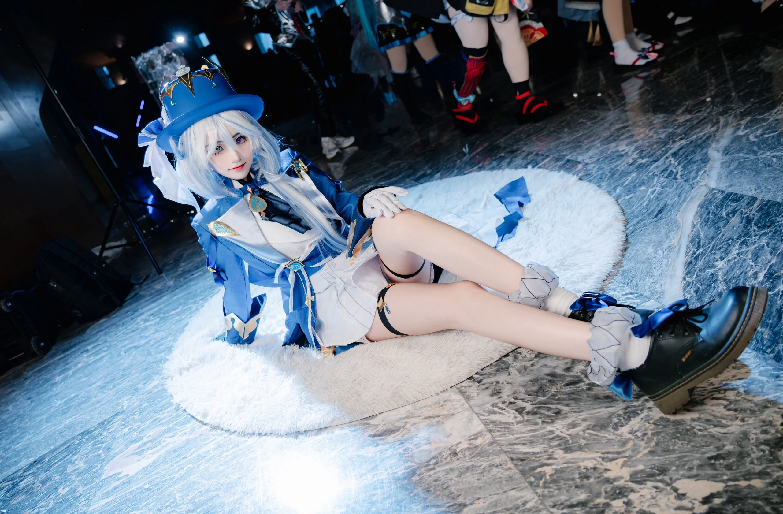 【芙宁娜cos】原神水神降临，镜头下的凡人之躯比肩神明 - 第 6 张