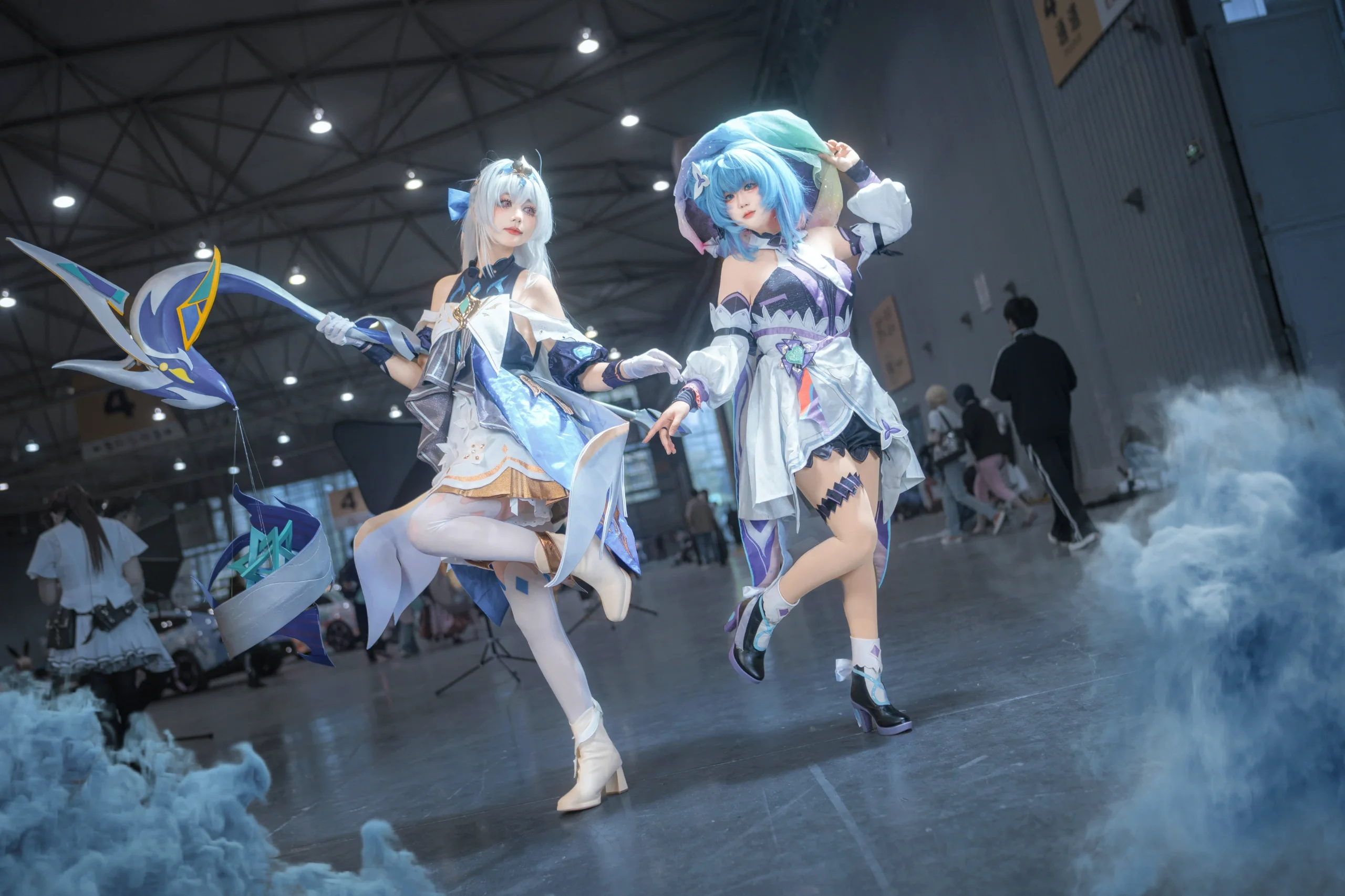 【大乔时之奇旅cos】王者荣耀双人合拍，带上小鸟和魔法帽 - 第 3 张