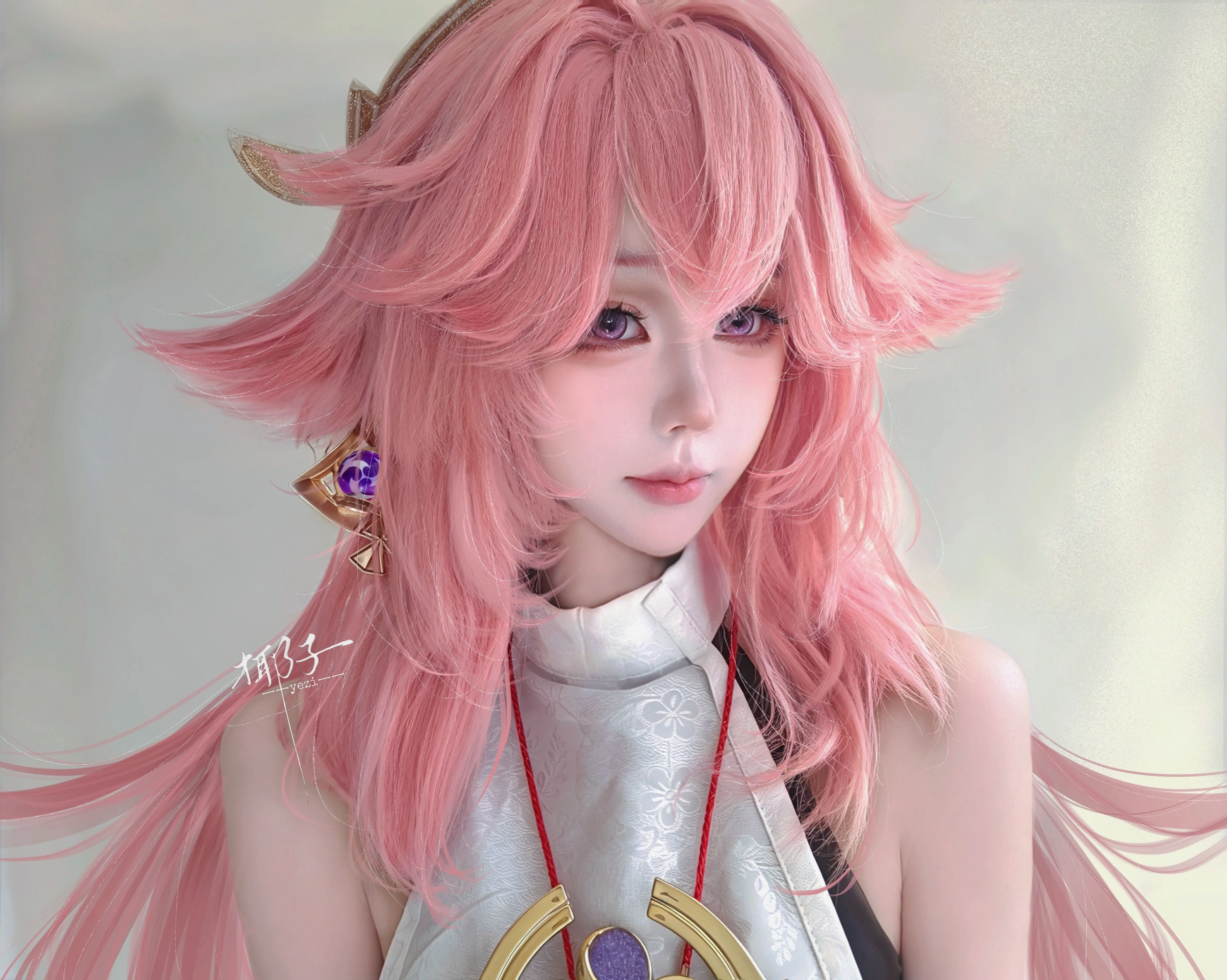 [Yae Miko Cosplay] Recreating the Pink Gentleness in Front of the Lens