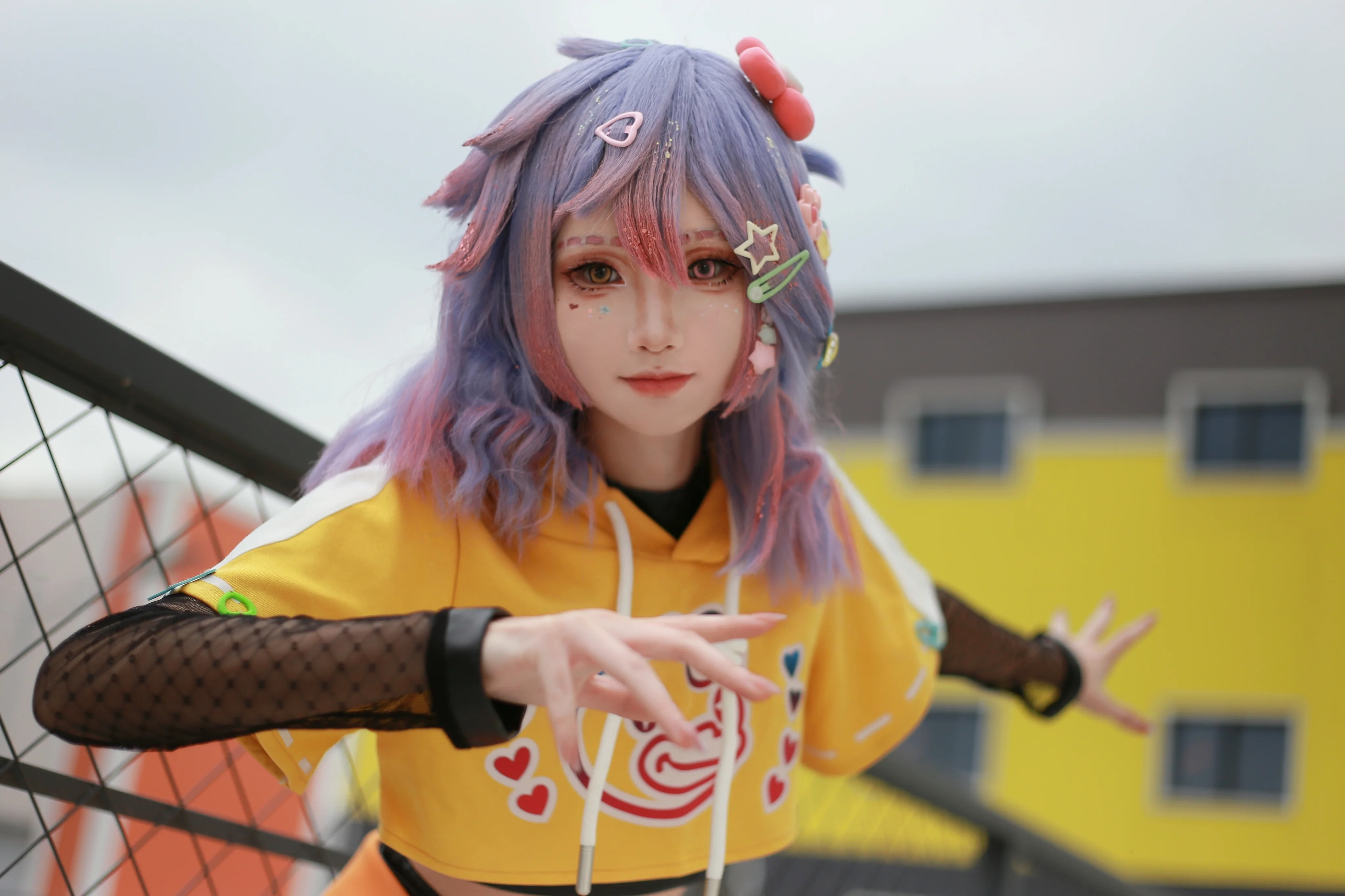 【调香师cos】第五人格小黄鸭联动，这波开门战操作如何 - 第 2 张
