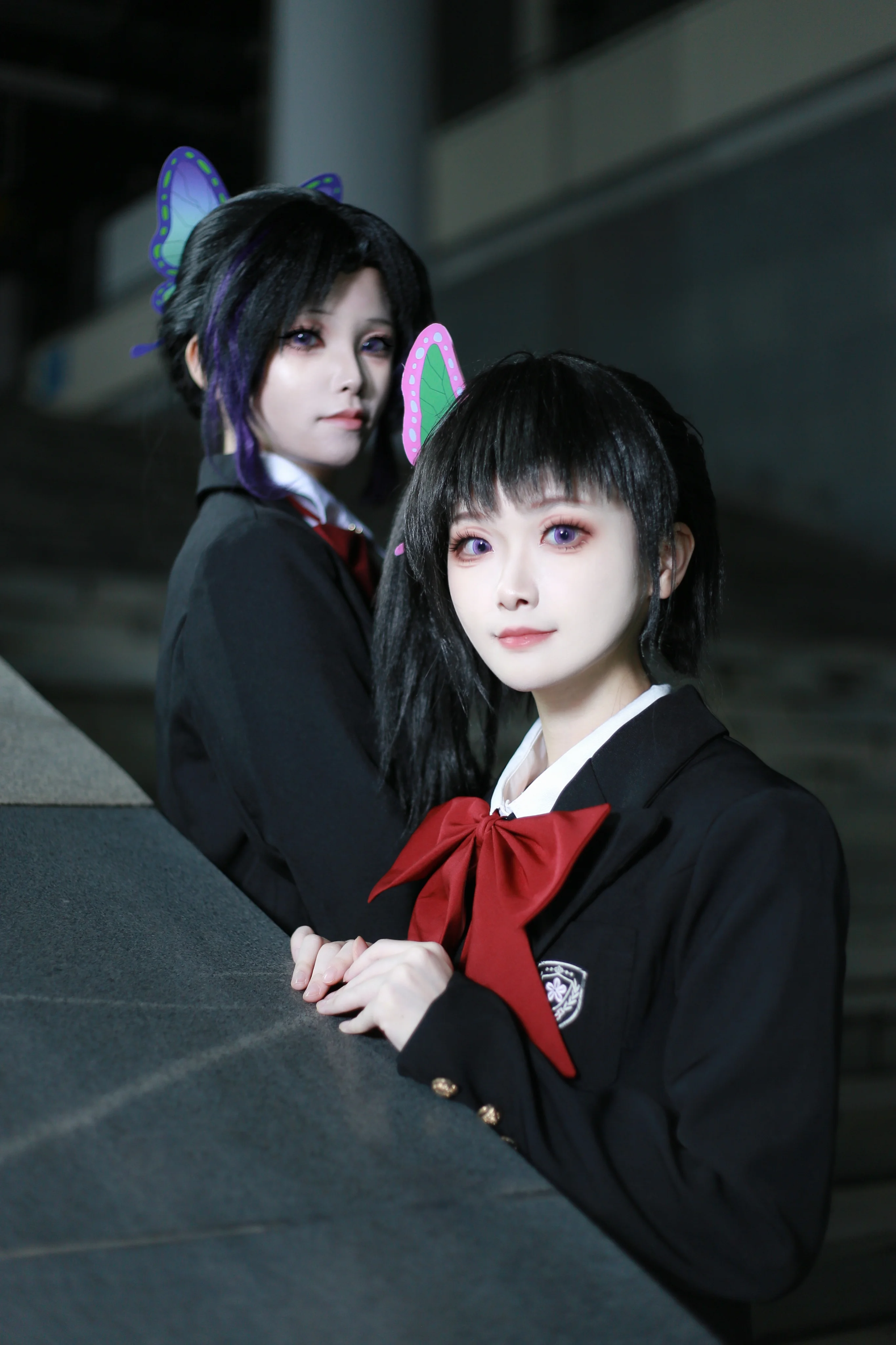 【蝴蝶忍香奈乎cos】暗红领结下的学院风私设夜景正片 - 第 3 张