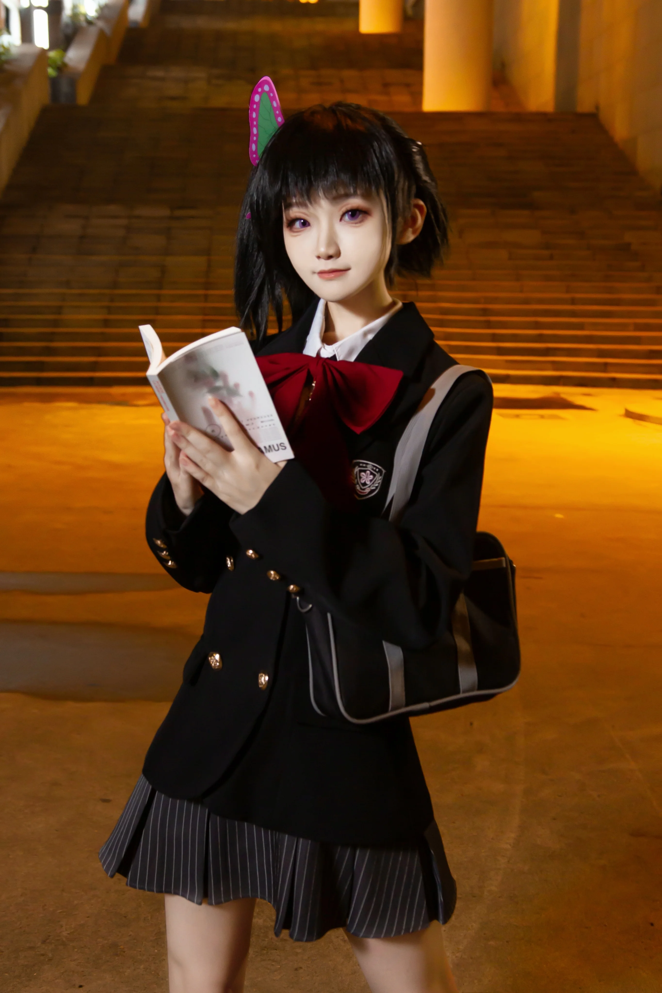 【蝴蝶忍香奈乎cos】暗红领结下的学院风私设夜景正片 - 第 5 张