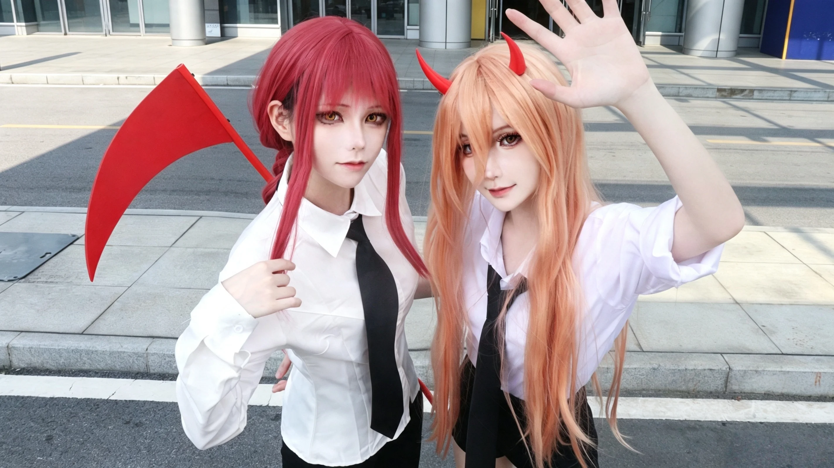 【玛奇玛cos】电锯人双人场照，白衬衫黑领带气场拿捏 - 第 1 张