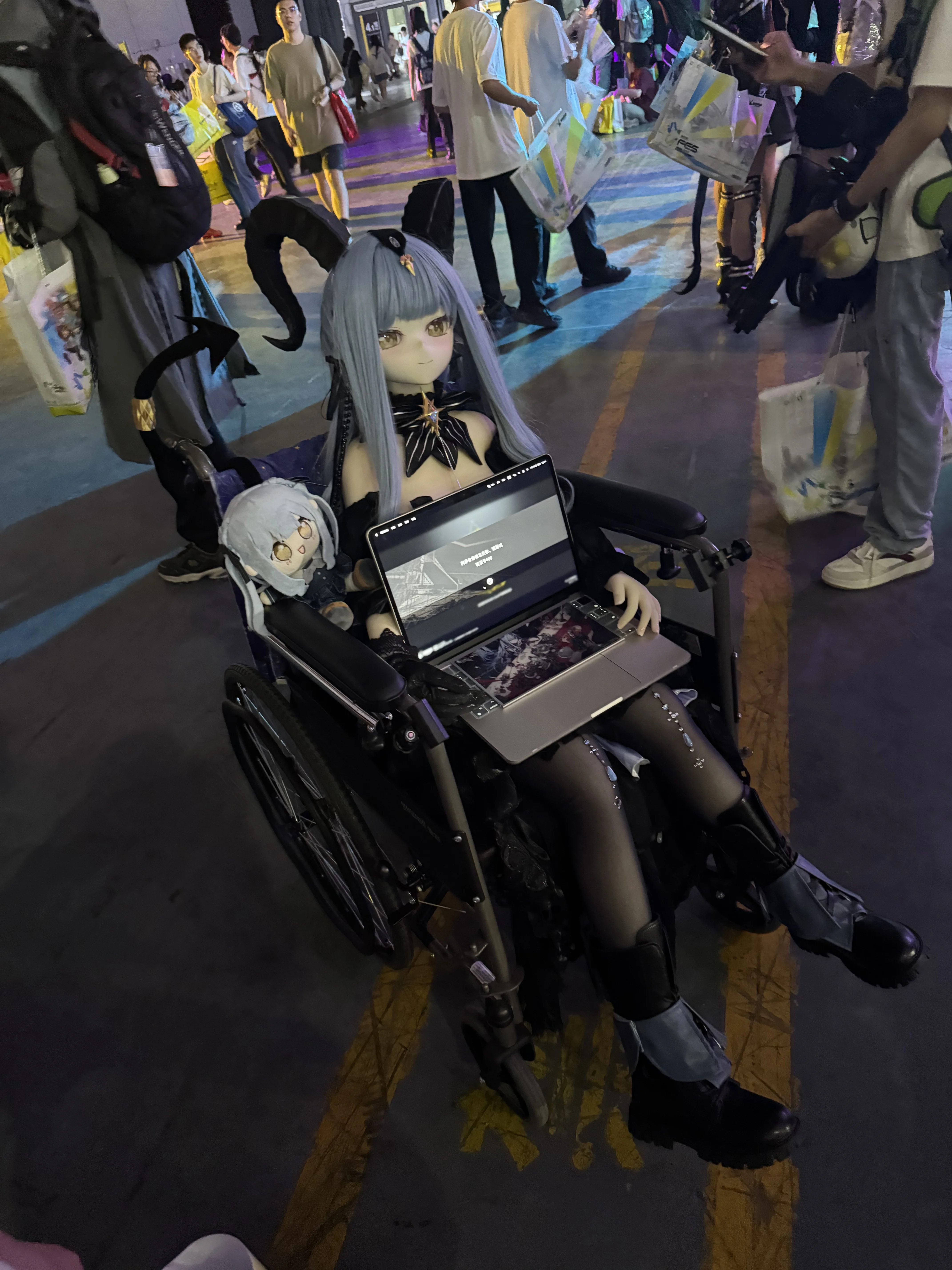 【W cos】明日方舟嘉年華的零壓力舒適逛展記錄 - 第 9 張