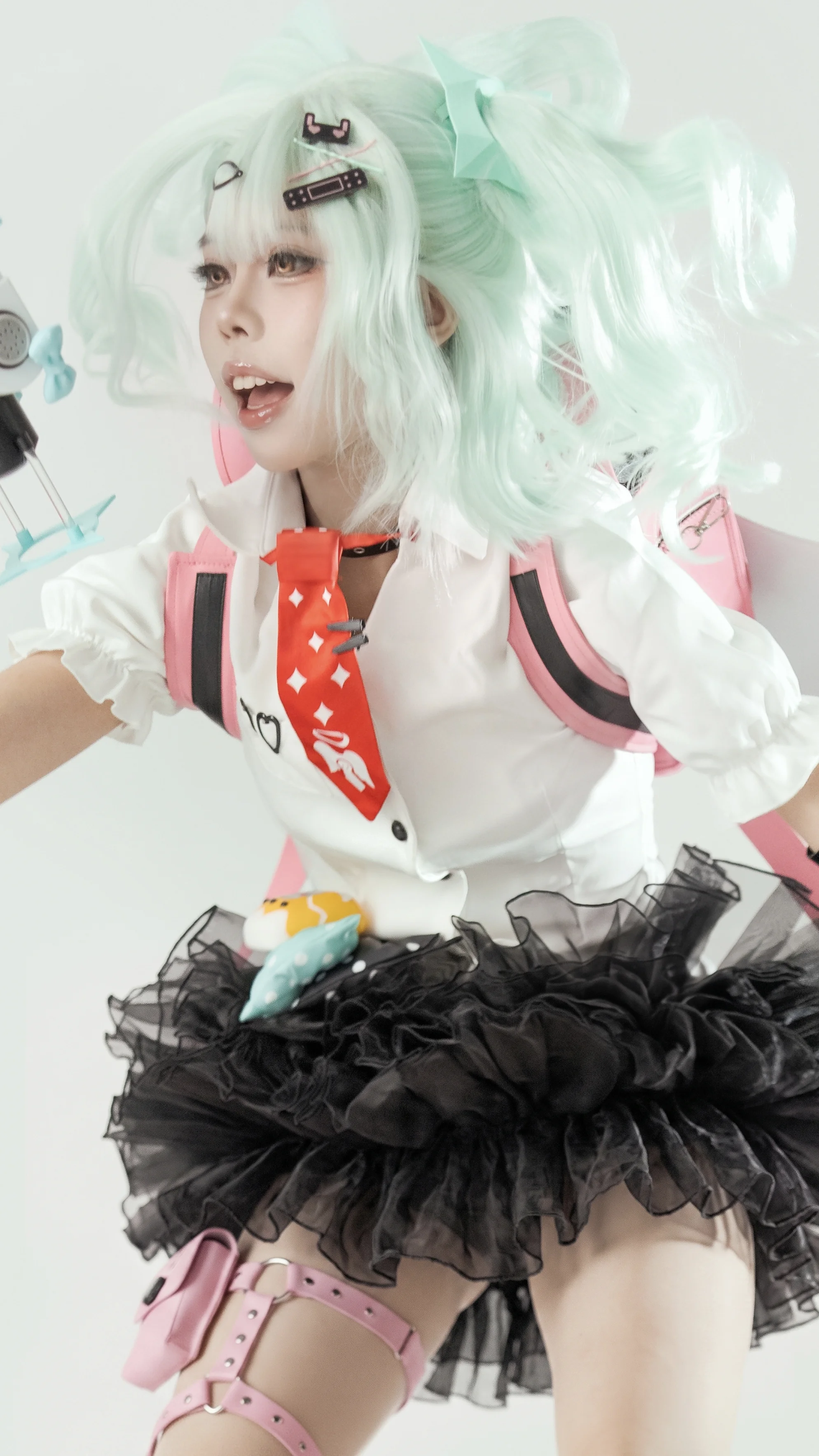 【妄想天使千夏cos】纯白空间里的灵动抓拍 - 第 2 张