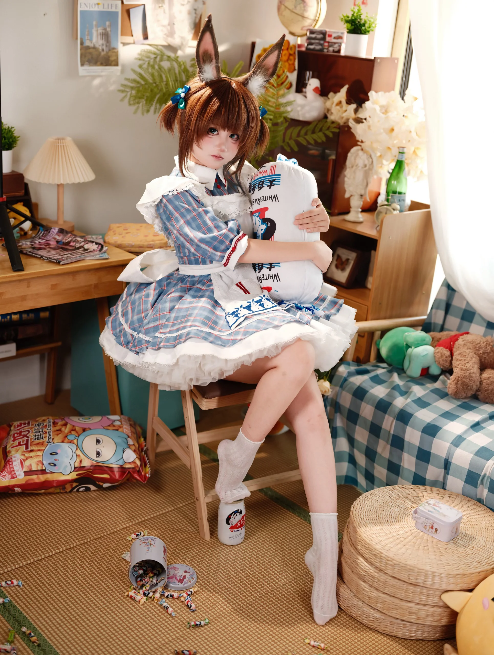 【阿米娅cos】明日方舟大白兔联动，甜系居家兔耳少女 - 第 4 张