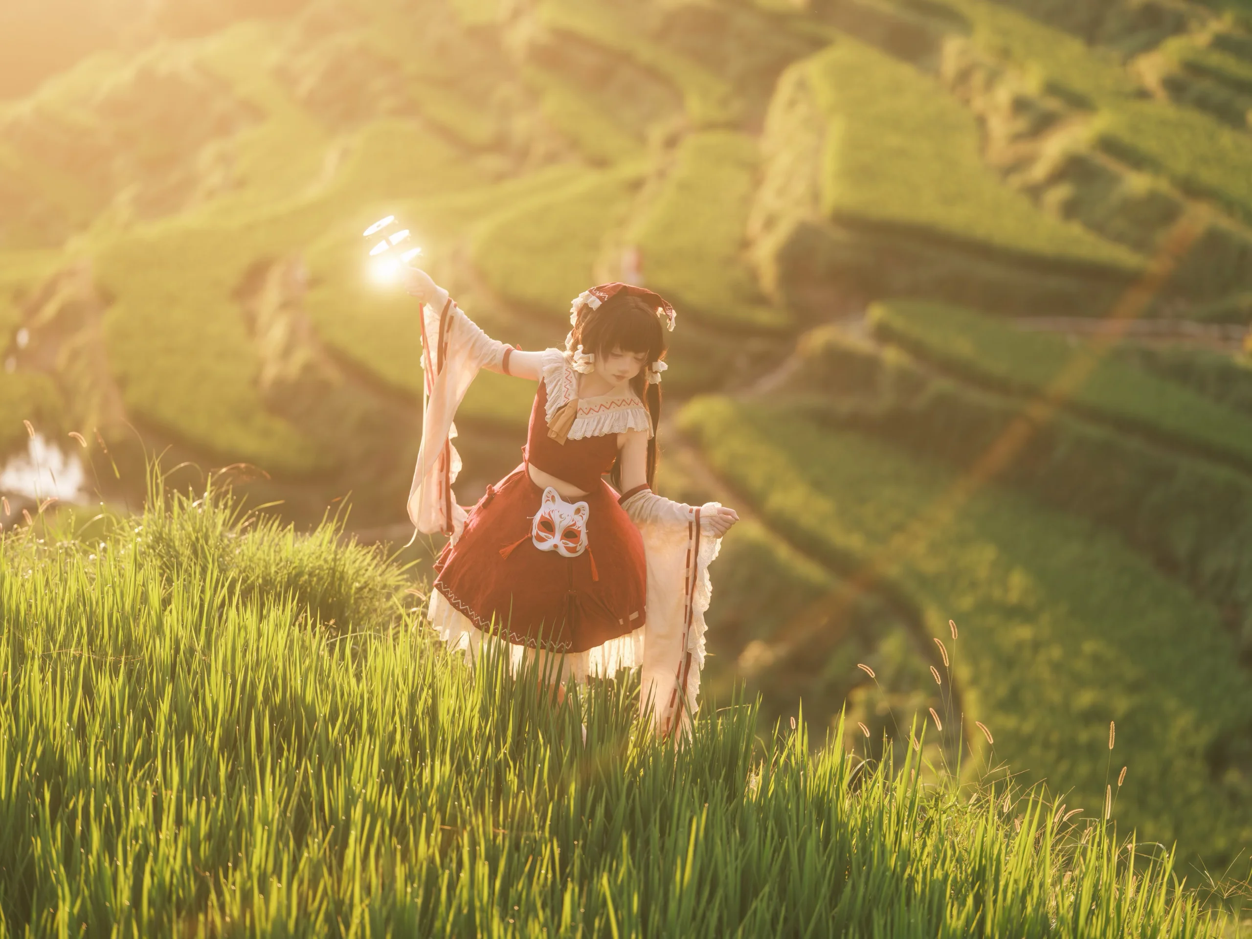 【博丽灵梦cos】晨间执法，在梯田与晨曦中完成的一次漫长拍摄 - 第 3 张