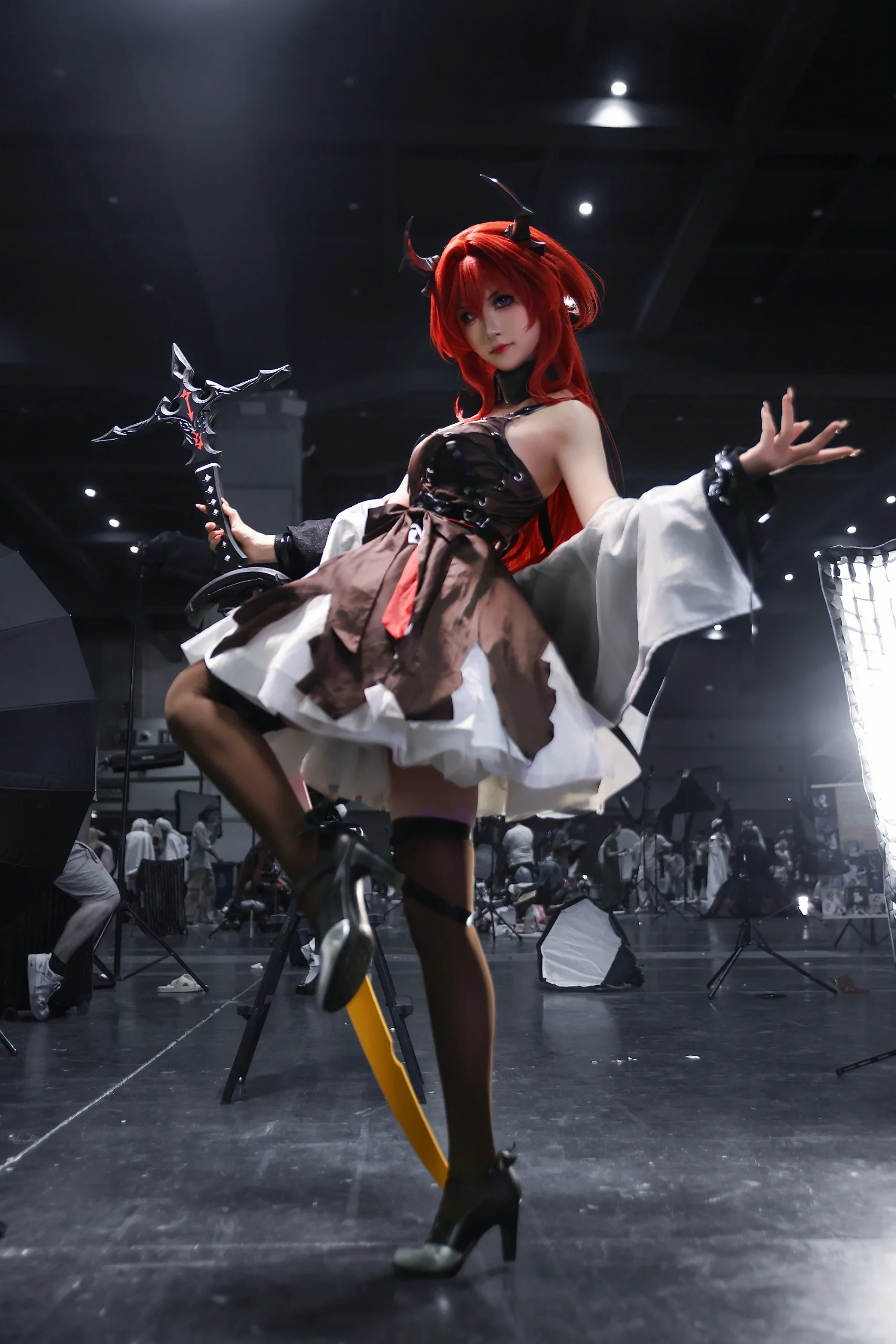 【史尔特尔cos】明日方舟 红发执剑的漫展随拍 - 第 2 张
