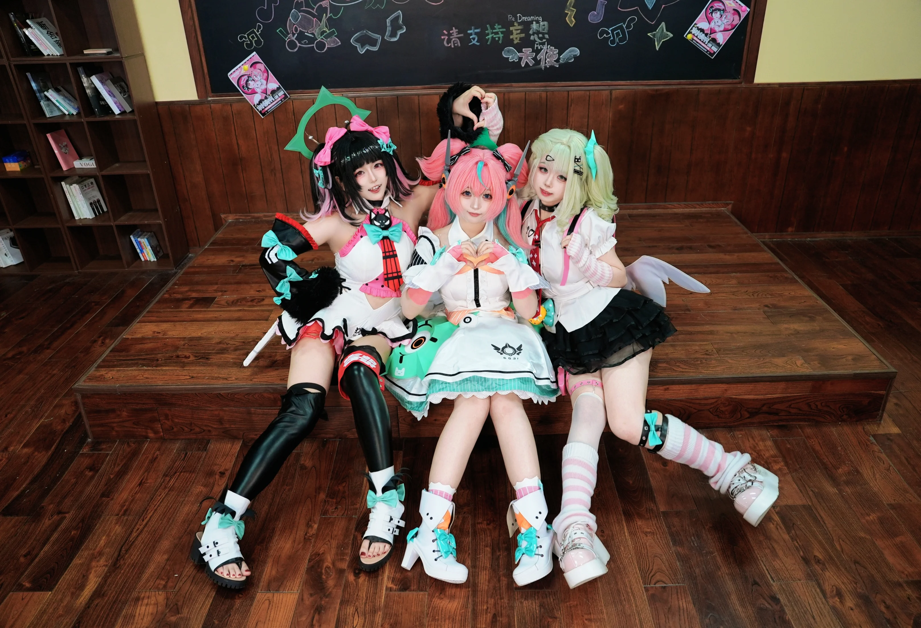 【千夏cos】绝区零新艾利都的教室黑板报 - 第 1 张
