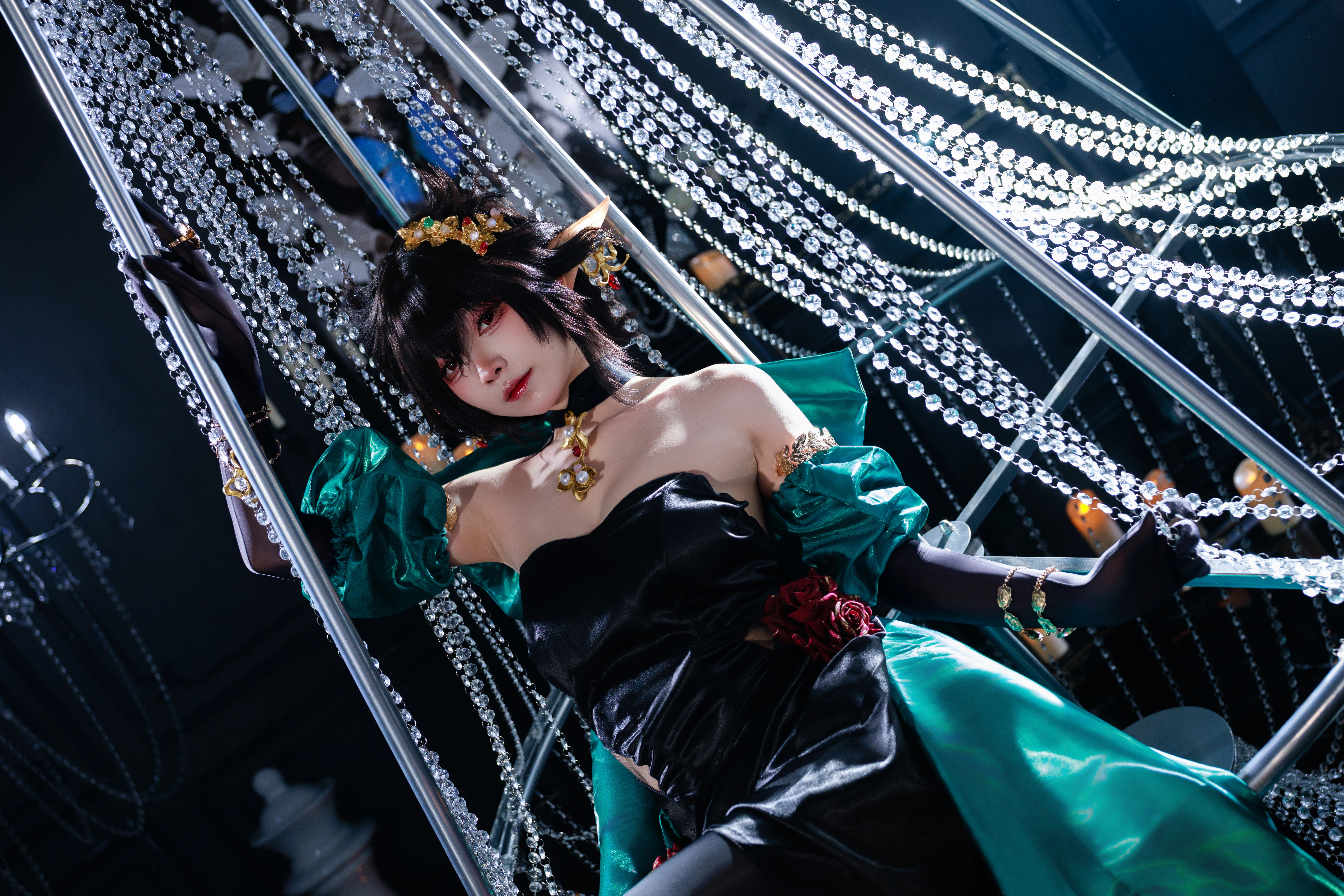 【隱德來希cos】明日方舟 紅綠碰撞下的冷豔美學 - 第 1 張