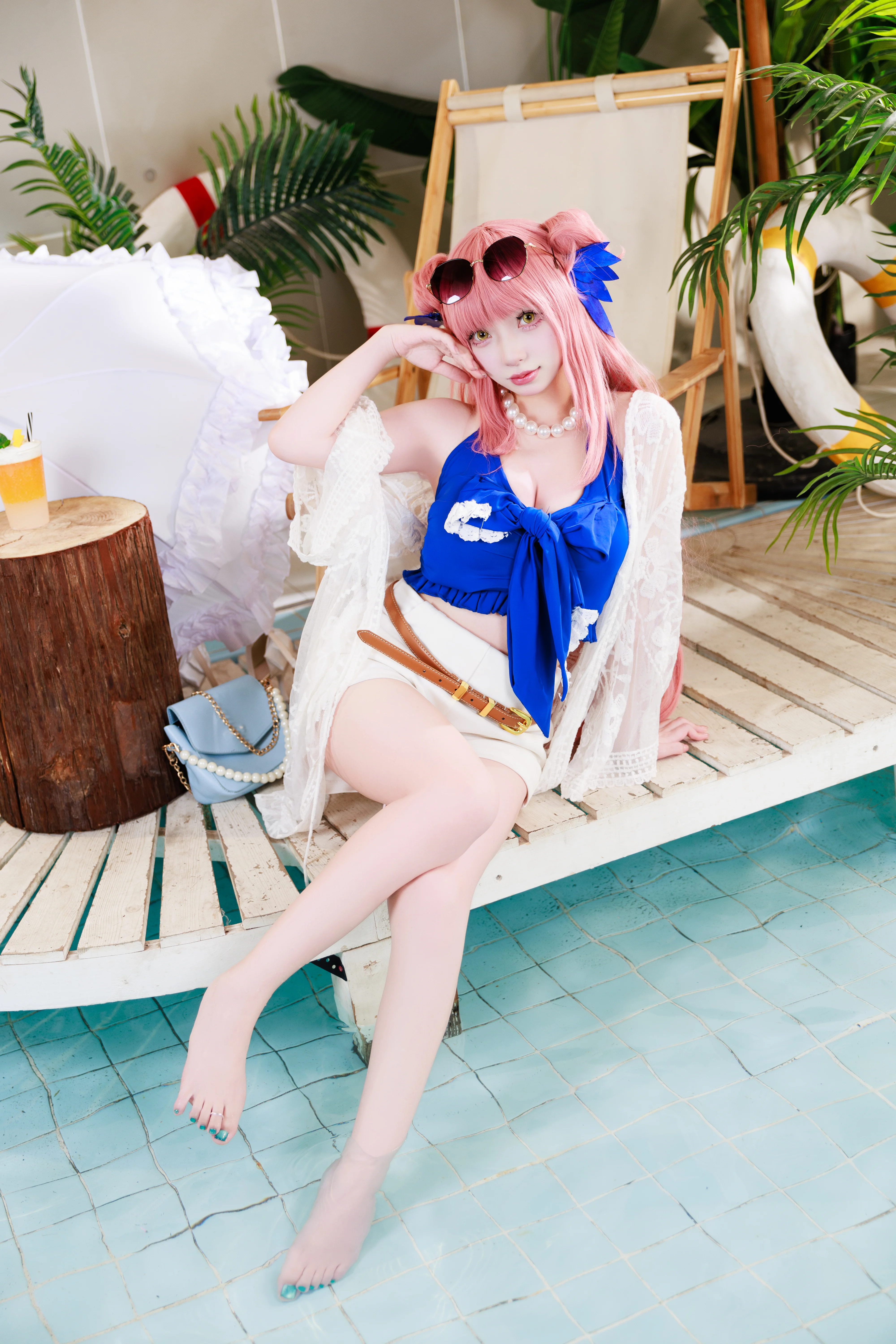【明日方舟錫蘭cos】夏日泳池畔的海島風情水著分享 - 第 1 張