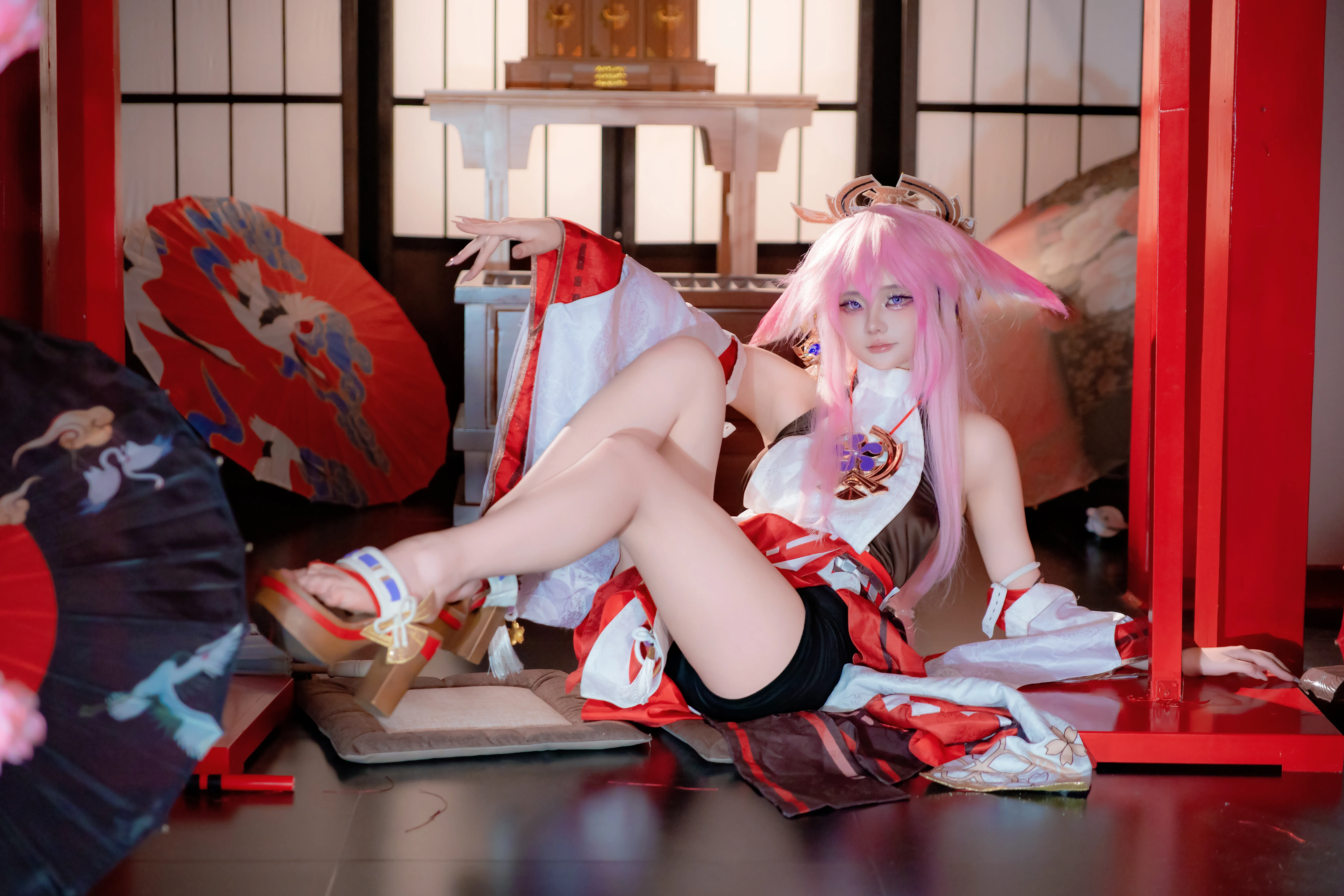 【八重神子cos】红白巫女服的拍摄体验与服装细节分享