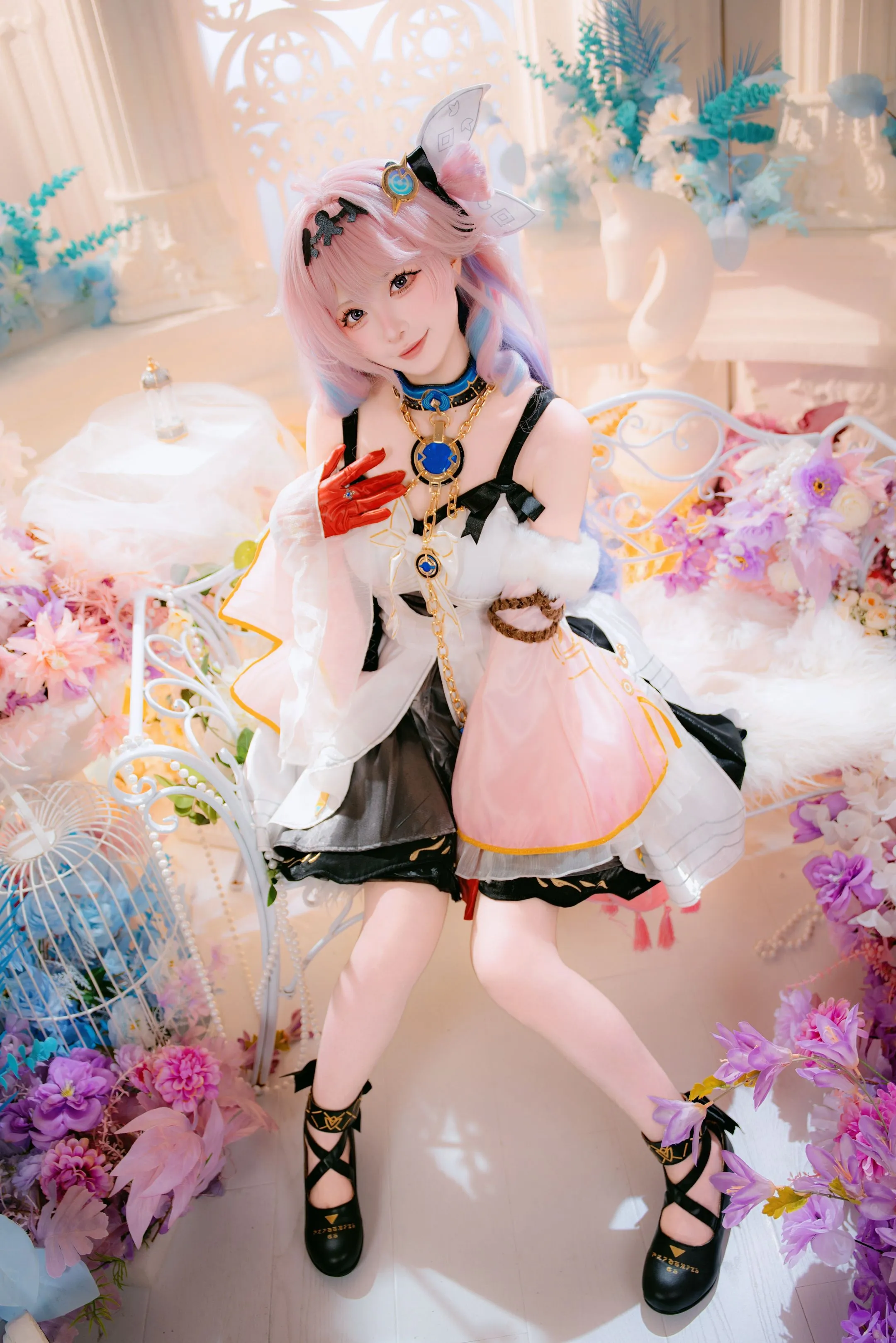 [Denia Cosplay] Denia in Wuthering Waves, This Color Scheme is Truly Dreamy - Image 3