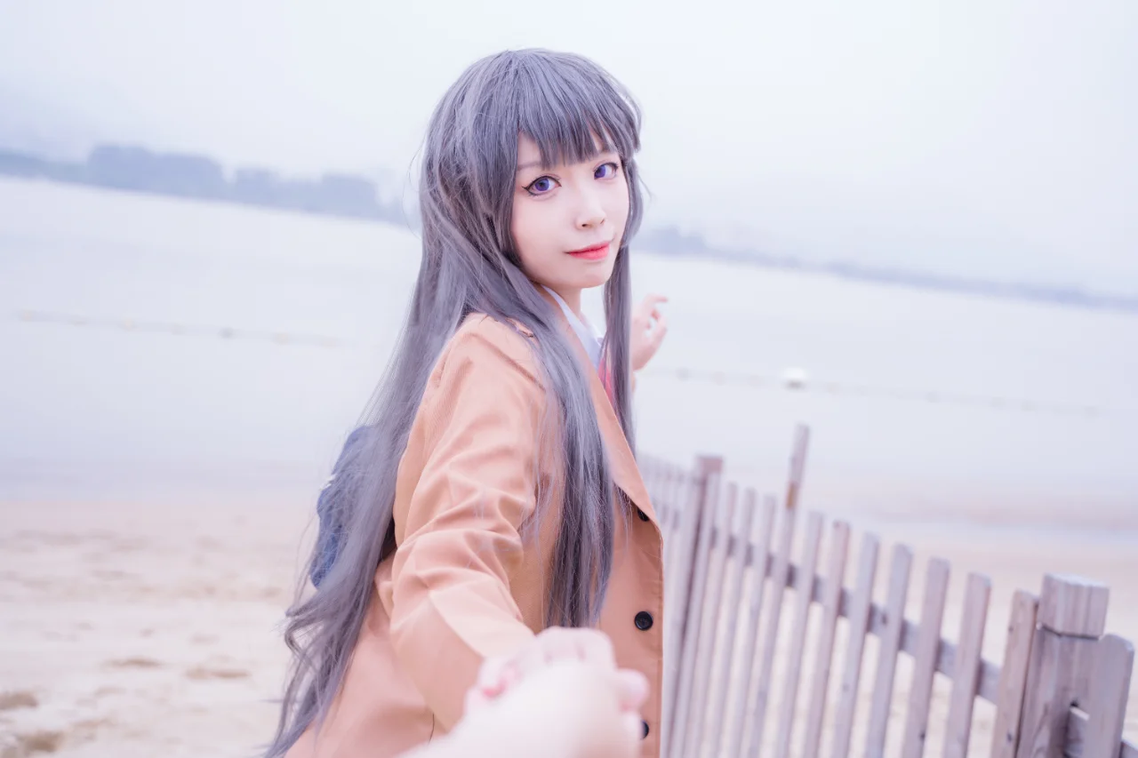 【樱岛麻衣cos】水岸边捉摸不透的回眸与心意 - 第 4 张
