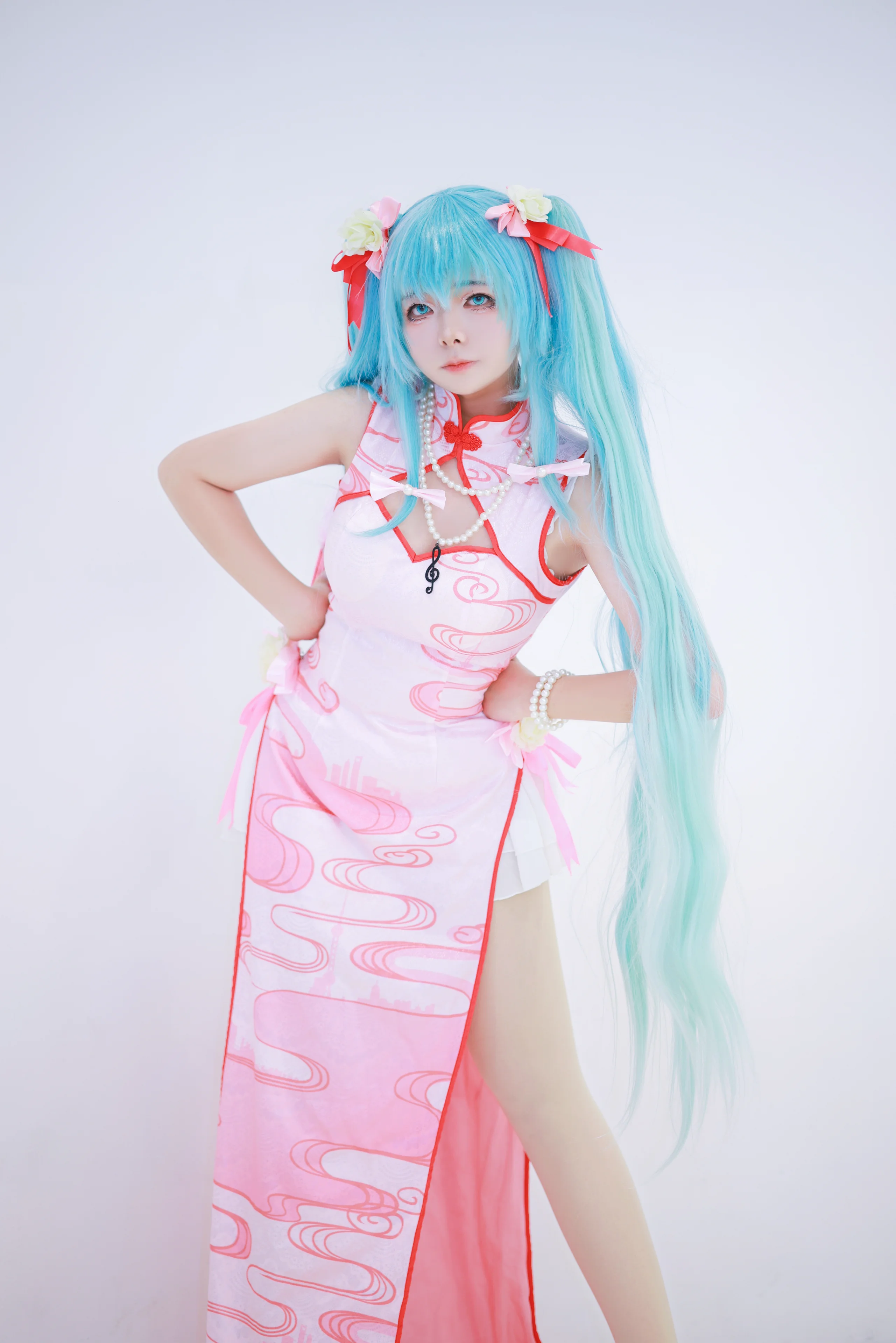 【初音未来cos】粉白中国风旗袍的棚拍分享 - 第 2 张