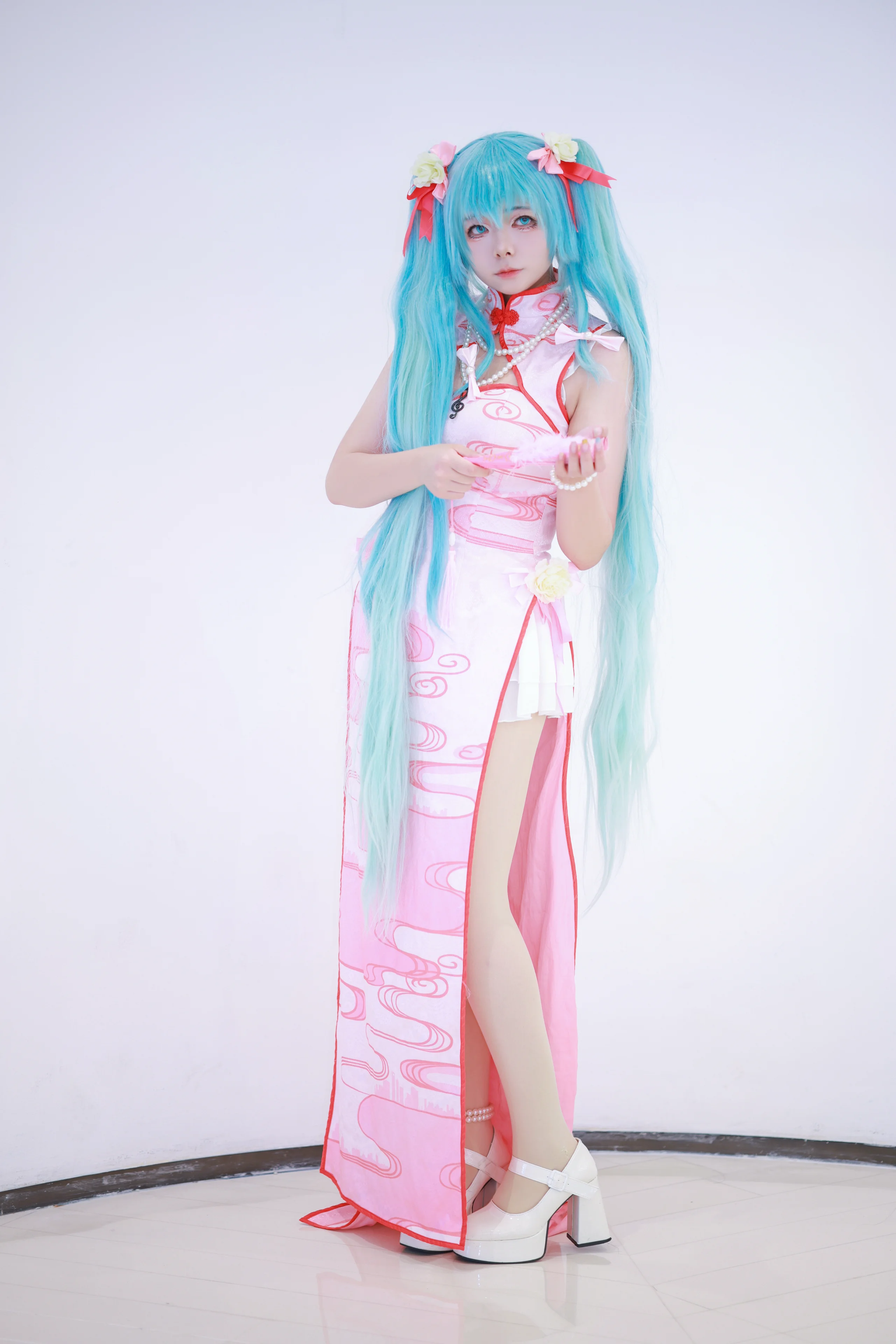 【初音未来cos】粉白中国风旗袍的棚拍分享 - 第 6 张