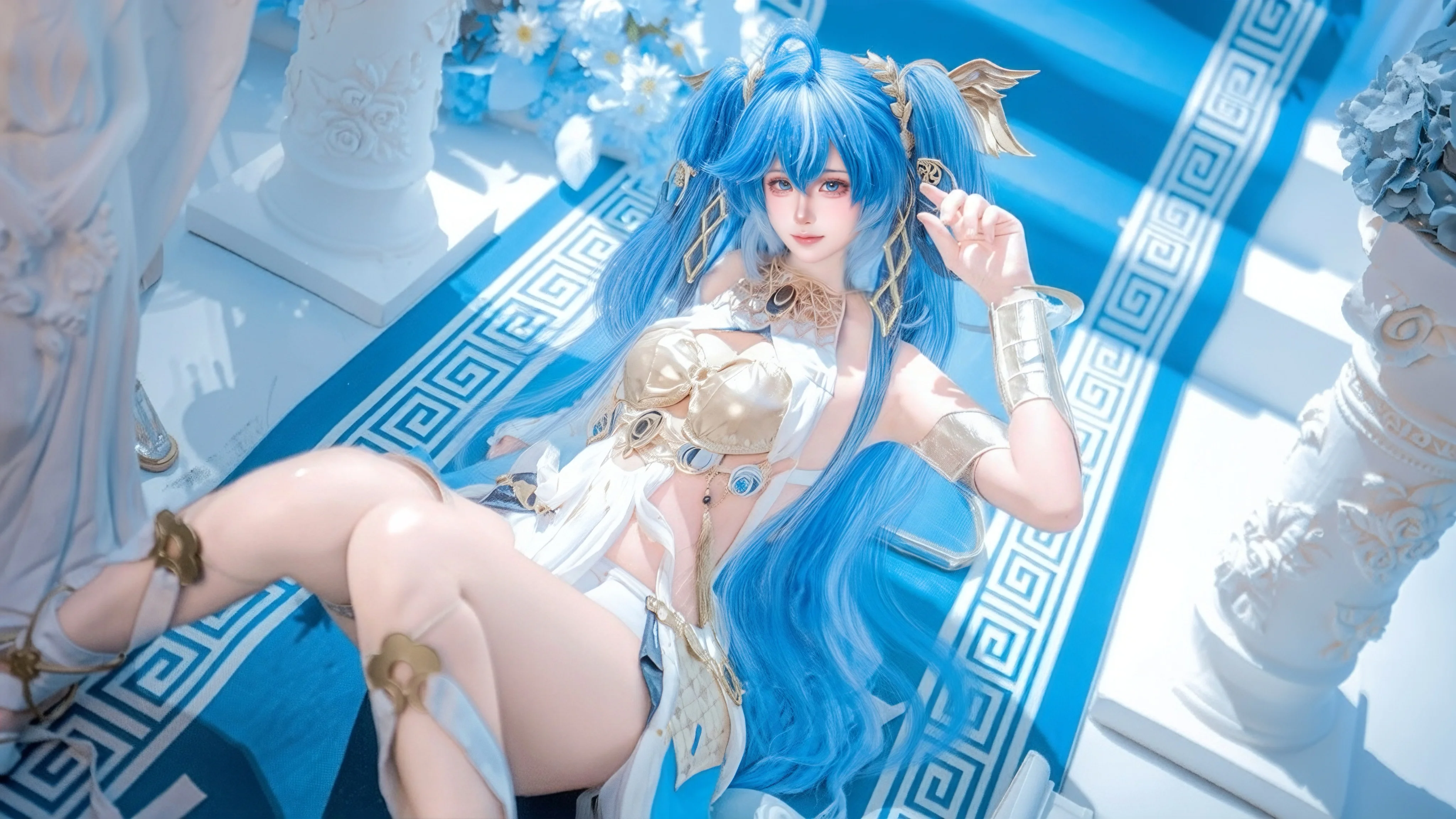 【尤诺cos】鸣潮尤诺正片，蓝白交织的视觉呈现 - 第 2 张