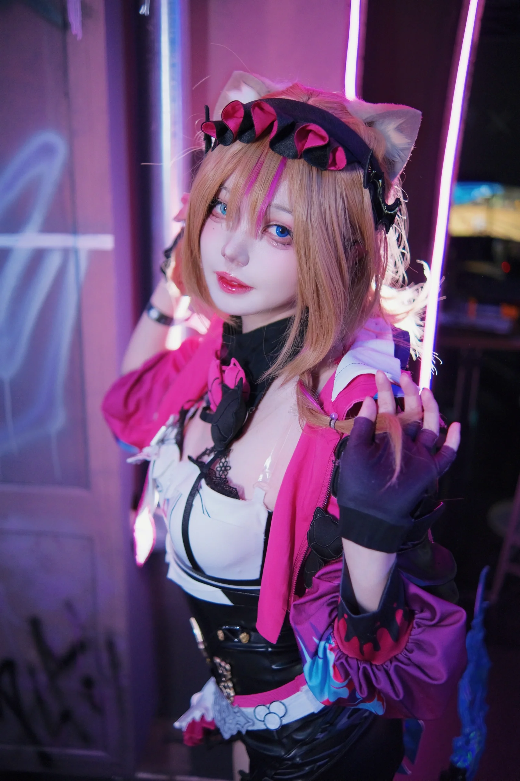 【パルドフェリスコスプレ】崩壊3rdの中でピンク×ブラックのネコちゃんに - 2 枚目