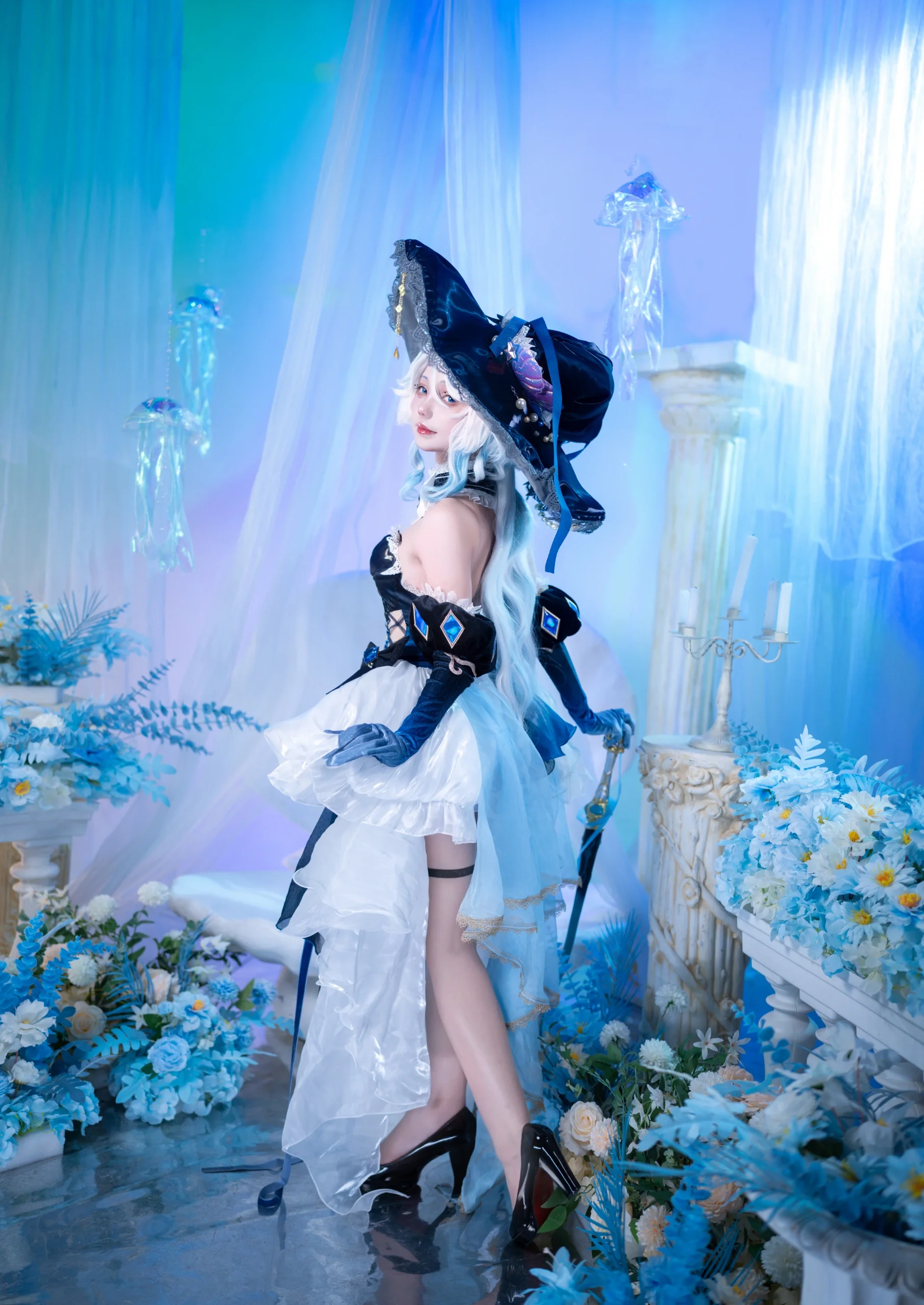 【芙宁娜cos】水色的静谧，指尖轻触的光影 - 第 6 张