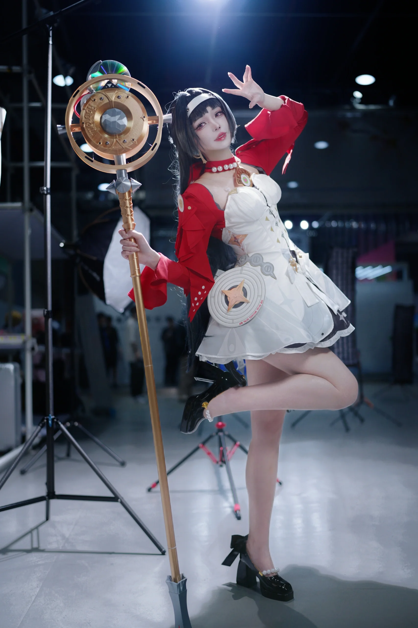 【耀嘉音cos】绝区零大明星，棚拍场照快速直出 - 第 1 张