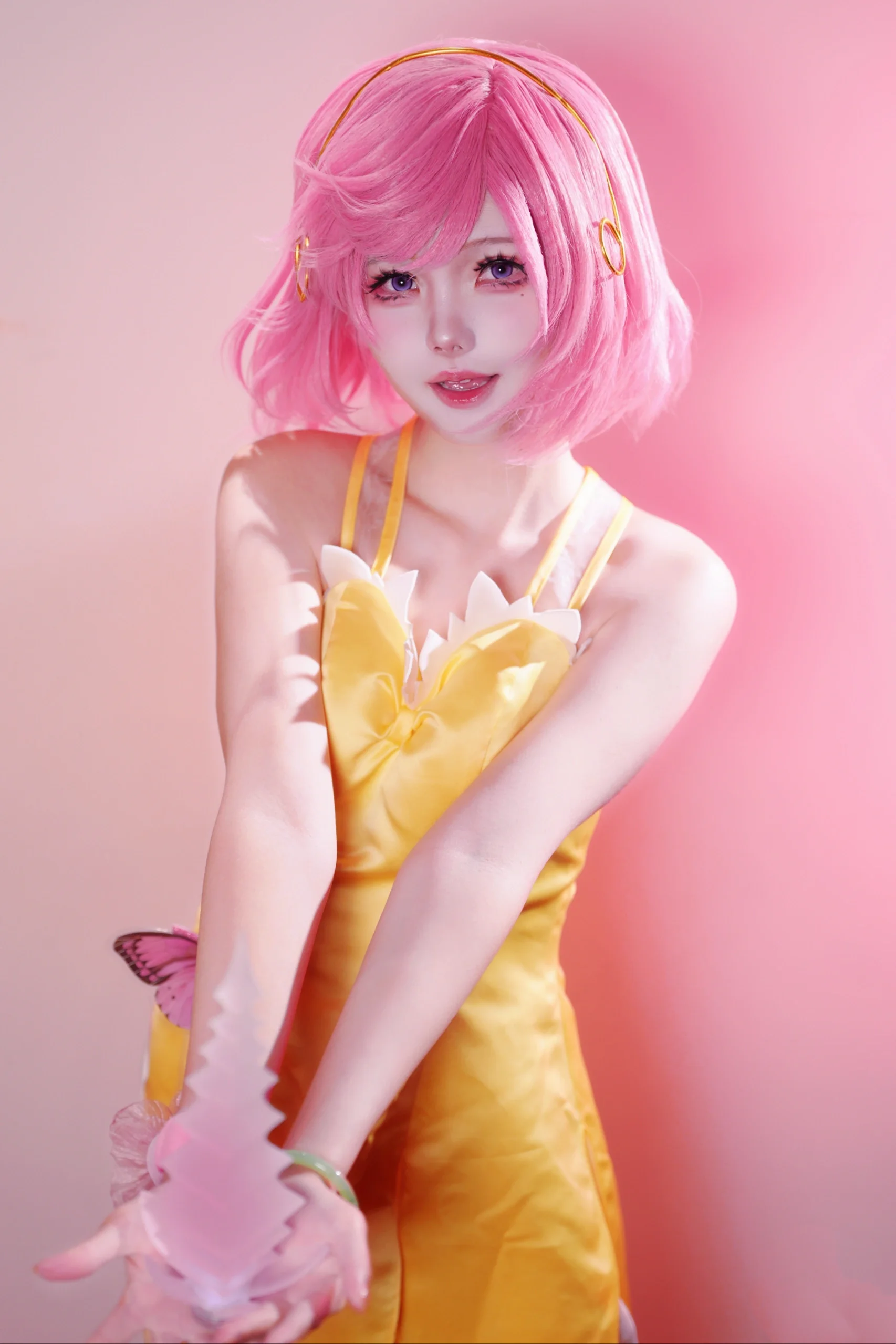 【Ning Rongrong cosplay】The soft light of the Nine Treasure Glazed Pagoda, replicating a Chinese anime character from Soul Land - Image 2