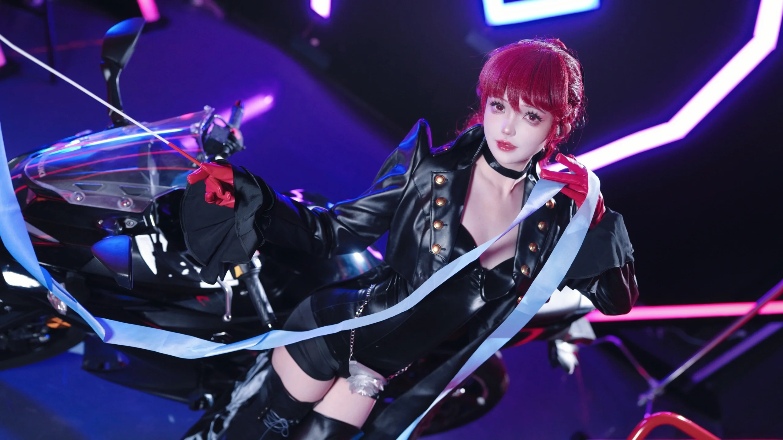 【芳泽霞cos】女神异闻录5皇家版里的红发机车女孩 - 第 3 张