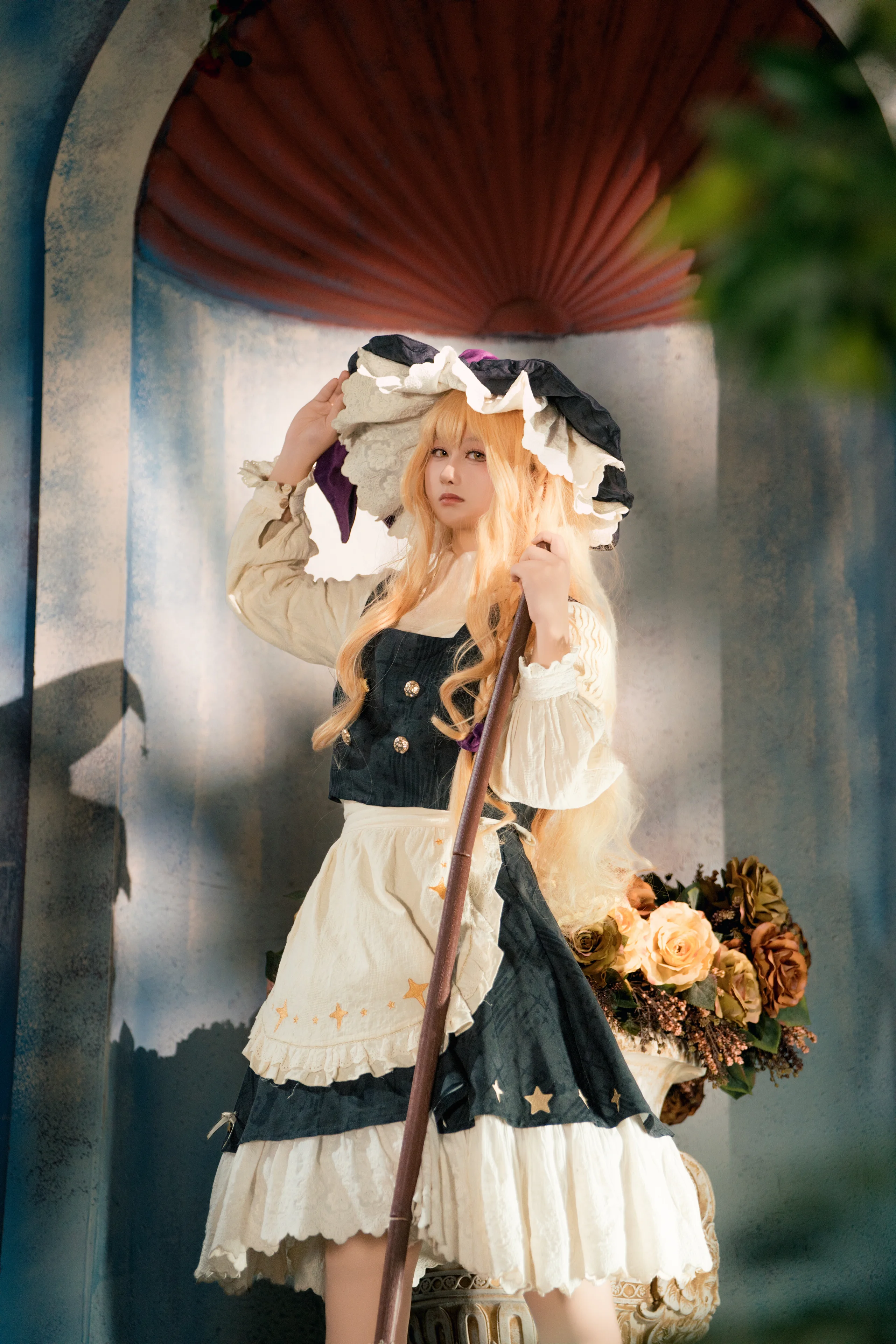 【雾雨魔理沙cos】东方Project的魔法使在楼道里的演绎 - 第 5 张