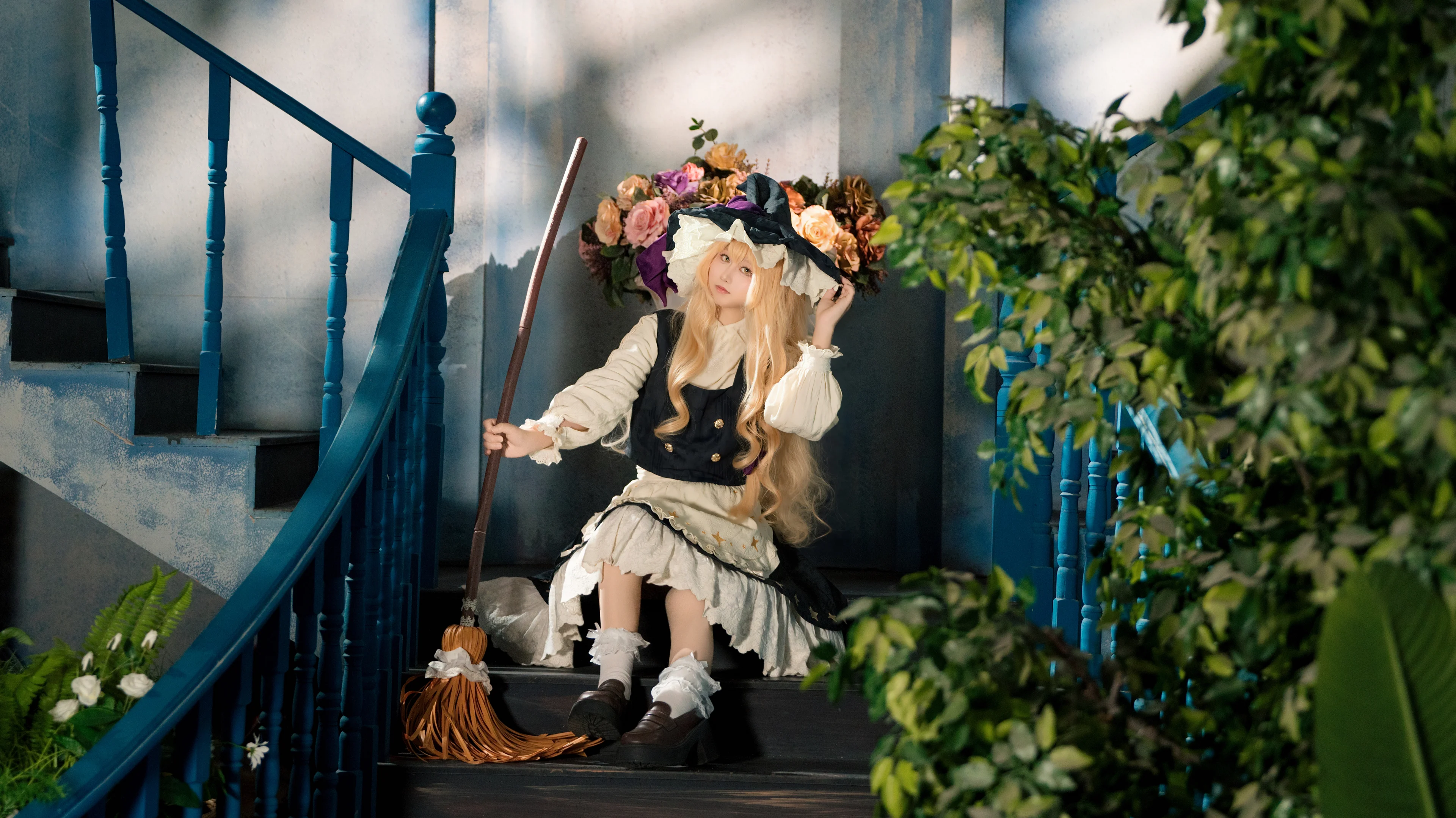 【雾雨魔理沙cos】东方Project的魔法使在楼道里的演绎 - 第 6 张