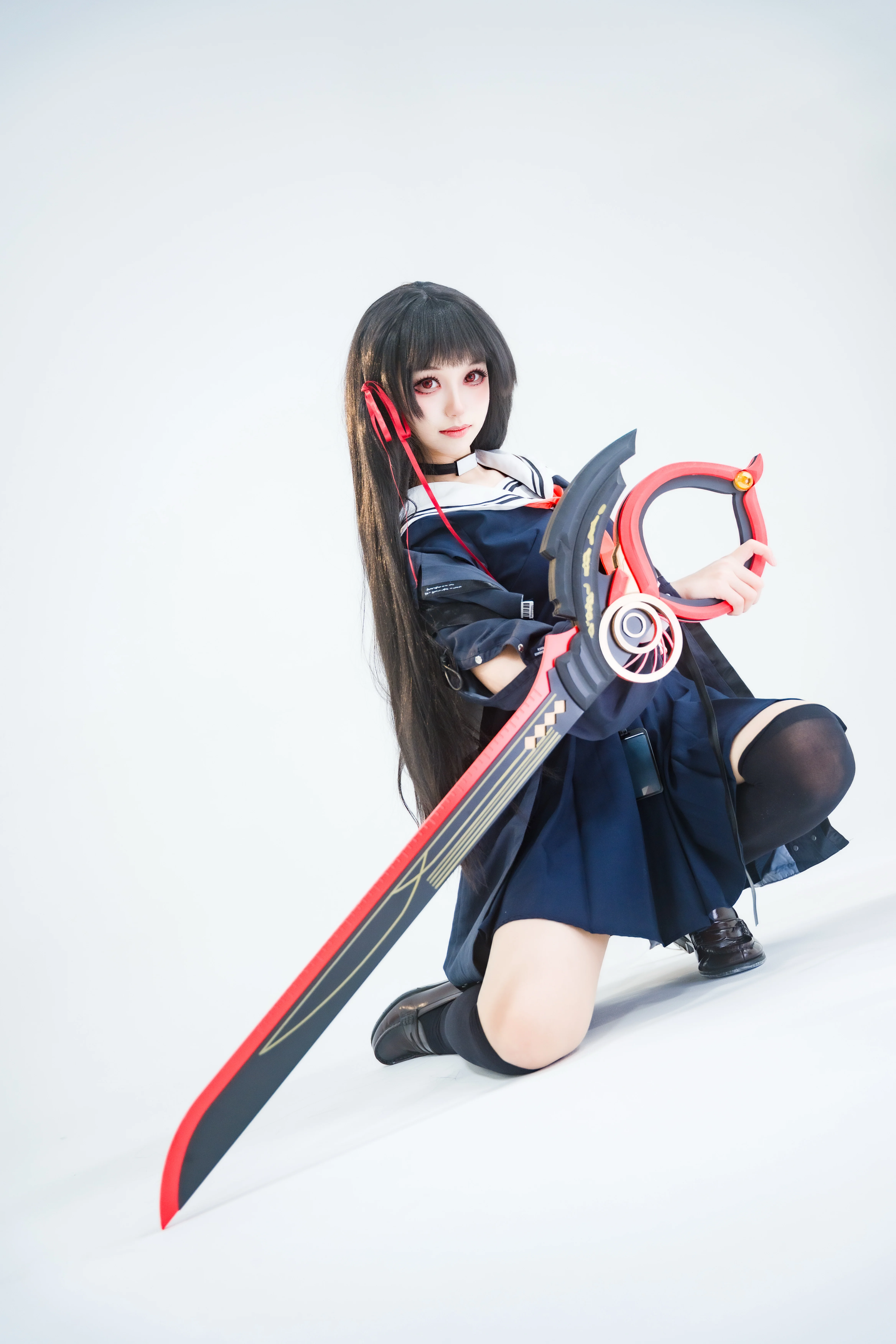 【千咲cos】白棚里定格鸣潮的冷艳与活力 - 第 4 张