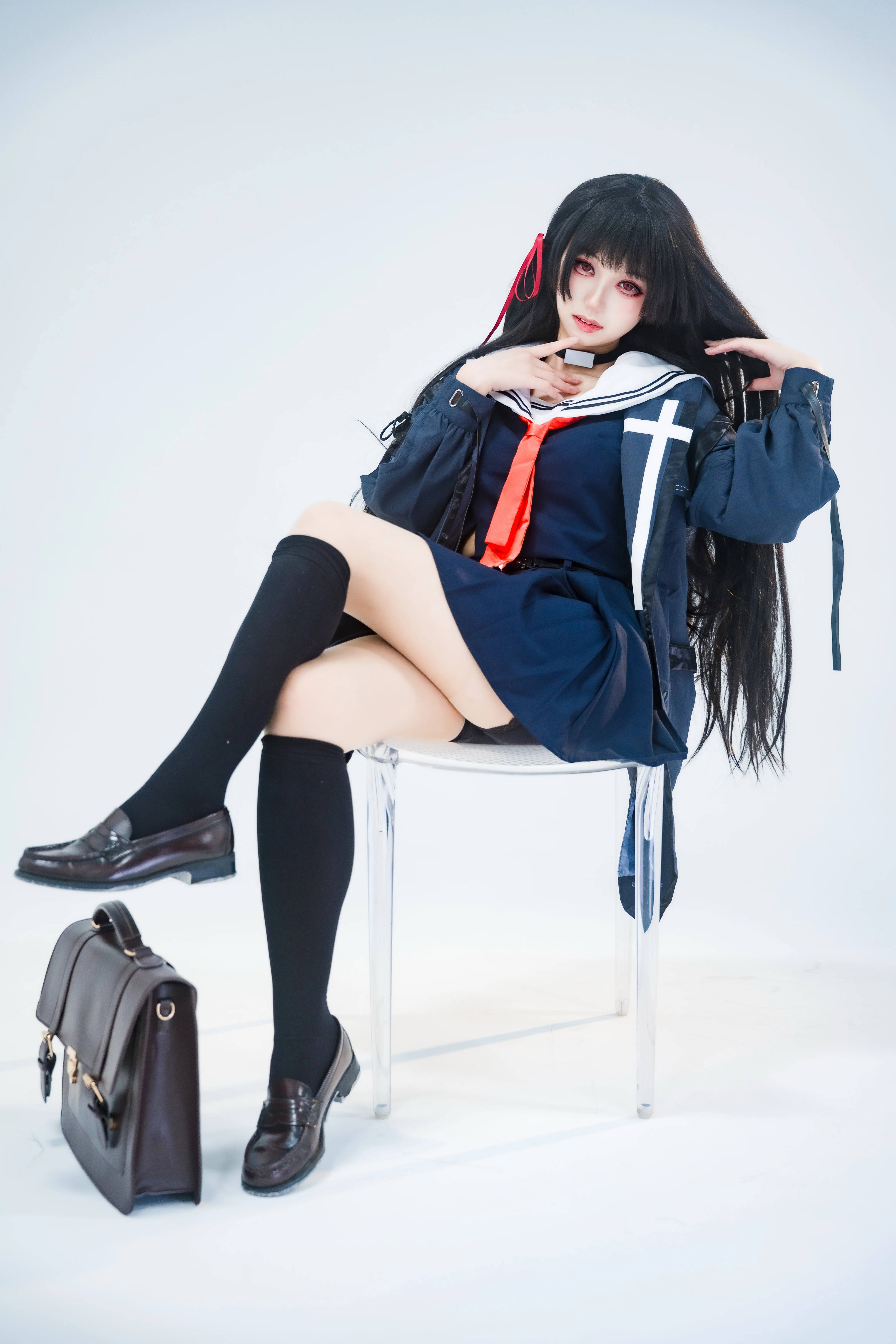 【千咲cos】白棚里定格鸣潮的冷艳与活力 - 第 6 张