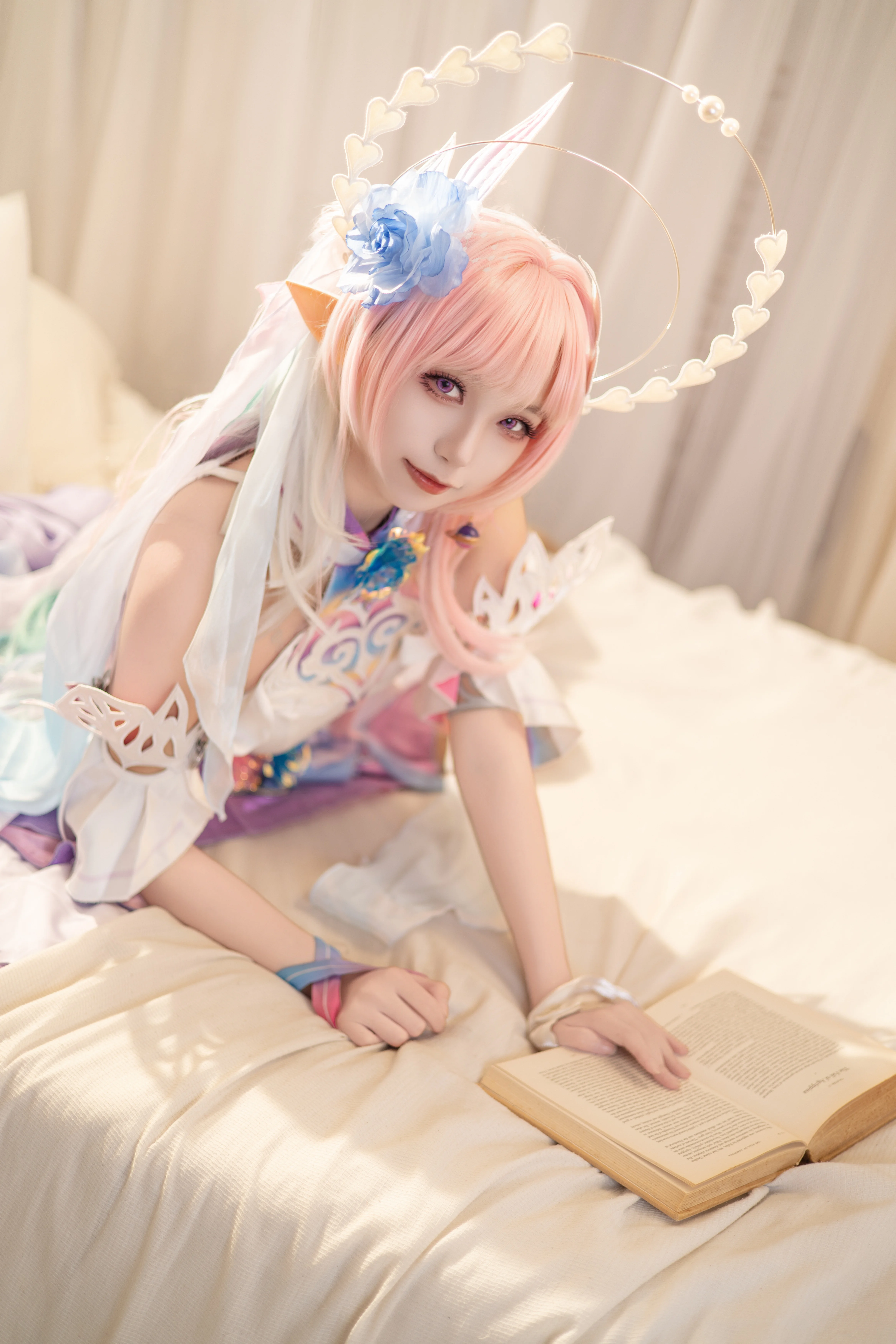【昔漣cos】崩壞星穹鐵道黃金裔，光影間的慵懶與夢幻 - 第 4 張